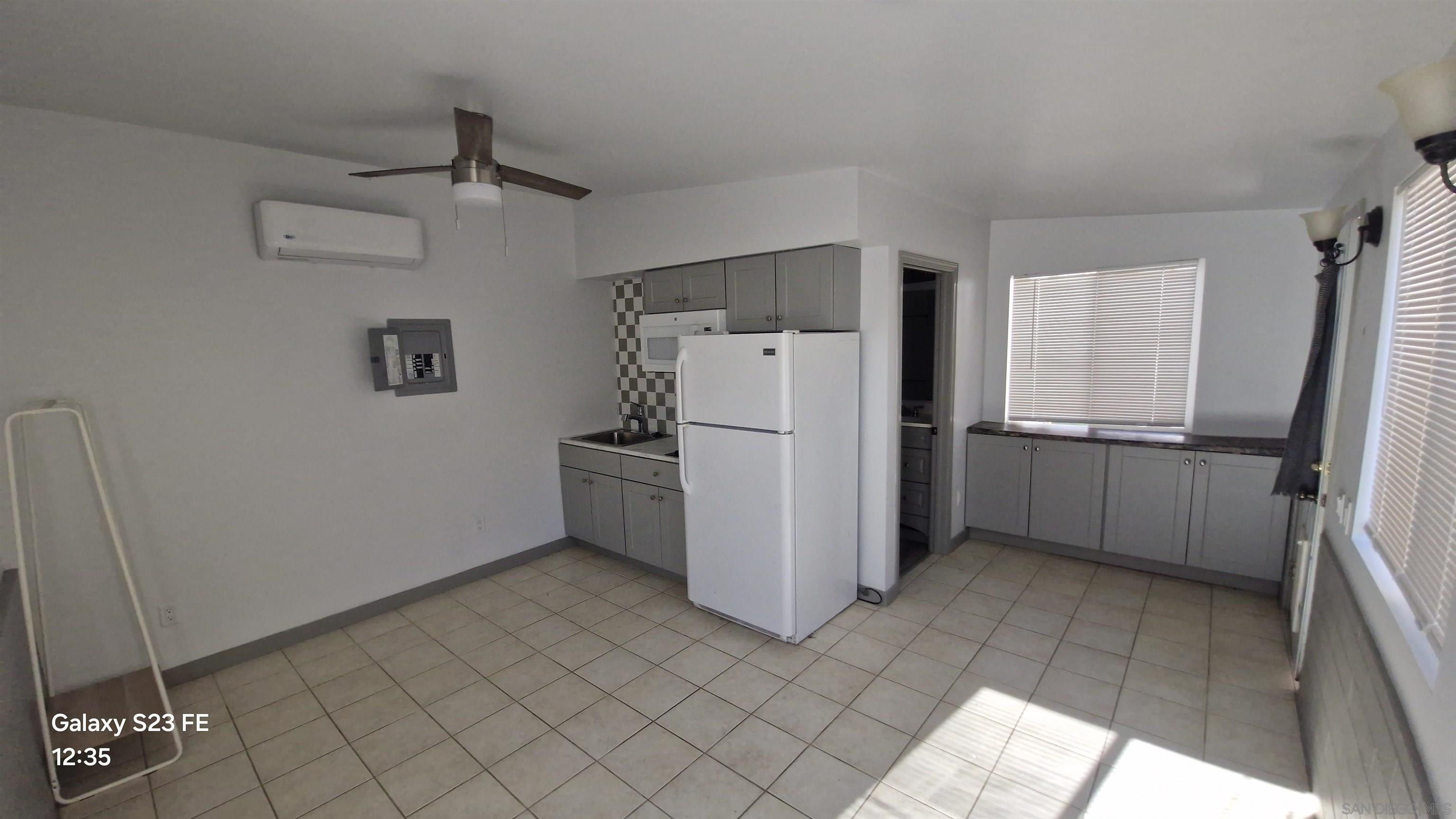 Detail Gallery Image 13 of 24 For 2679-83  Tern Dr, San Diego,  CA 92123 - 5 Beds | 4 Baths