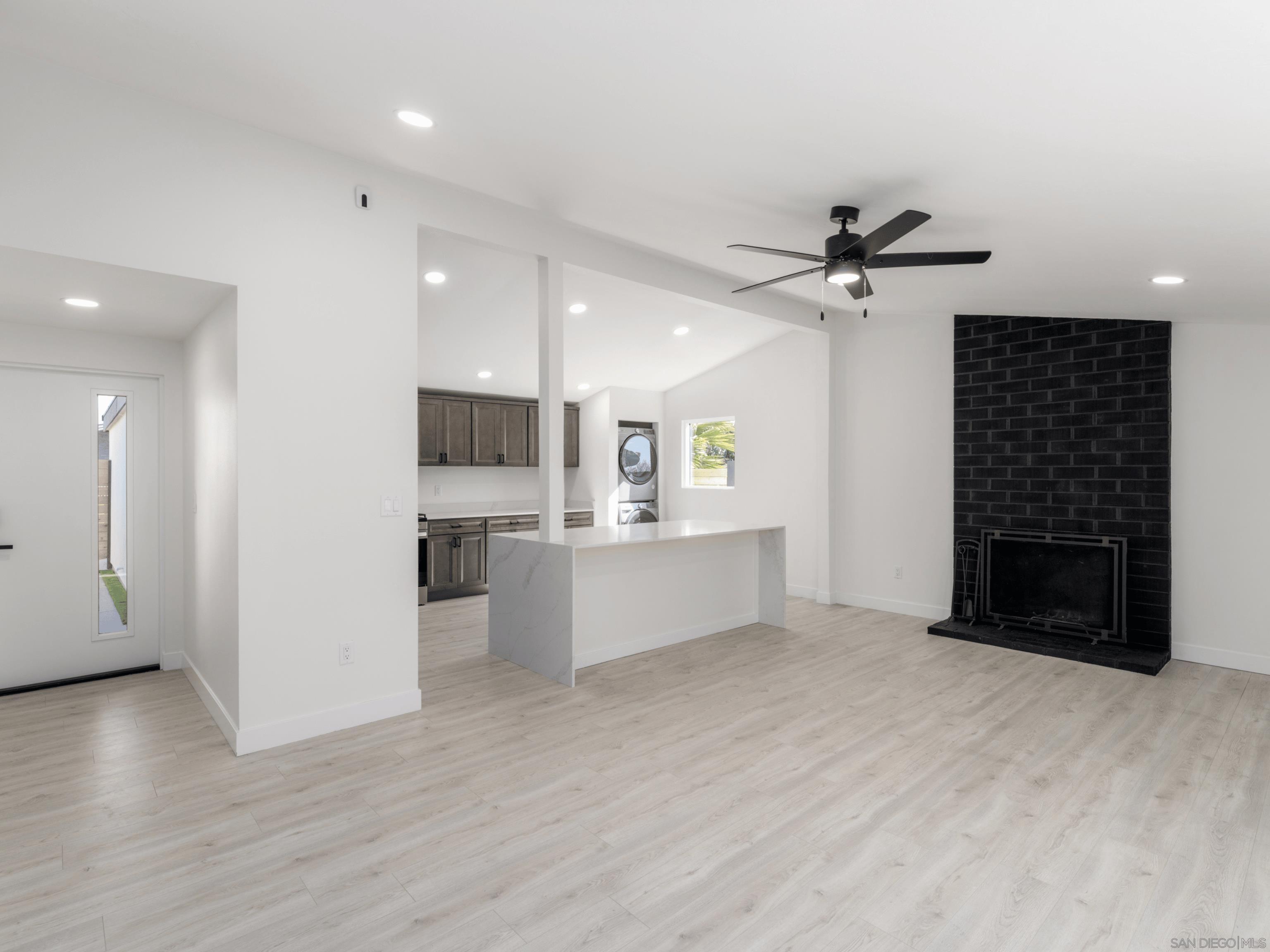 Detail Gallery Image 10 of 26 For 3346  Lockwood Dr, San Diego,  CA 92123 - – Beds | – Baths