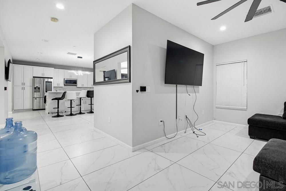 Detail Gallery Image 7 of 46 For 1644  Cuyamaca Ave, Spring Valley,  CA 91977 - 4 Beds | 3/1 Baths