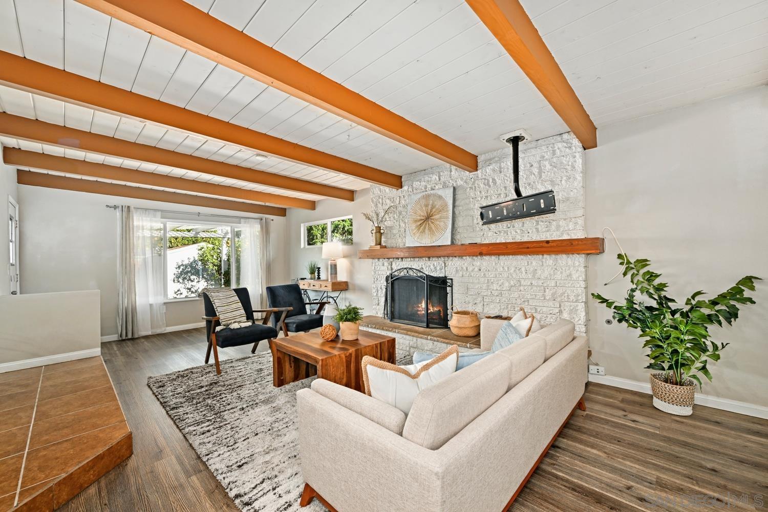 Detail Gallery Image 8 of 28 For 720  Fern St, Escondido,  CA 92027 - 3 Beds | 2 Baths