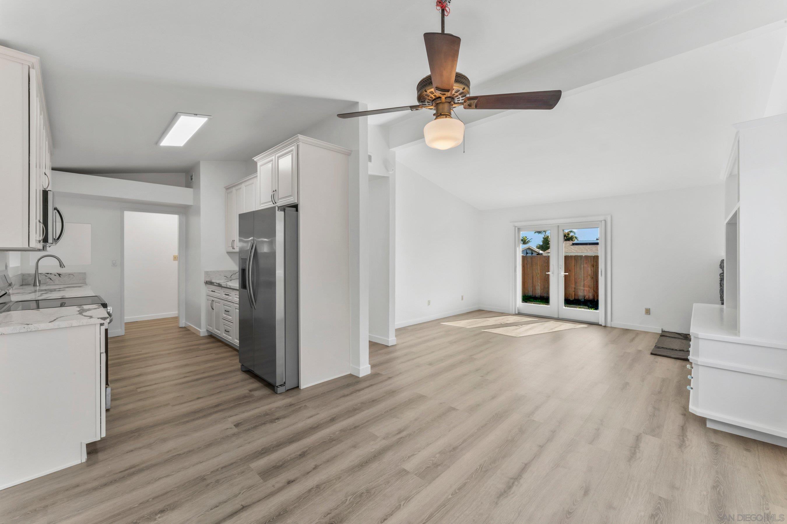 Detail Gallery Image 5 of 19 For 2663  Tonto Way, San Diego,  CA 92117 - 5 Beds | 2 Baths