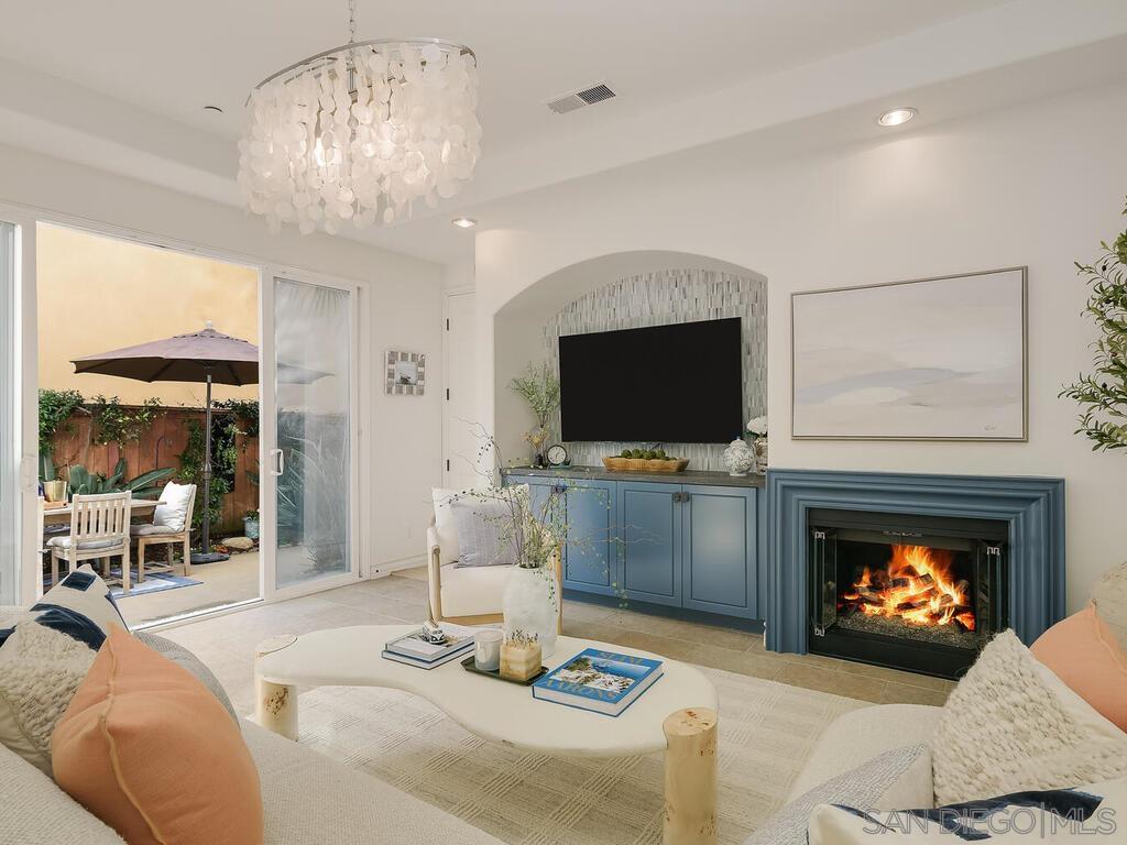 Detail Gallery Image 12 of 51 For 409  N Cedros Ave, Solana Beach,  CA 92075 - 5 Beds | 4 Baths