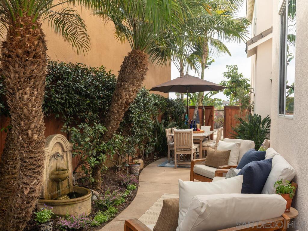 Detail Gallery Image 15 of 51 For 409  N Cedros Ave, Solana Beach,  CA 92075 - 5 Beds | 4 Baths