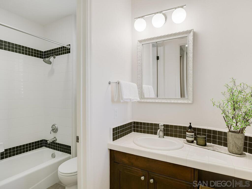 Detail Gallery Image 31 of 51 For 409  N Cedros Ave, Solana Beach,  CA 92075 - 5 Beds | 4 Baths