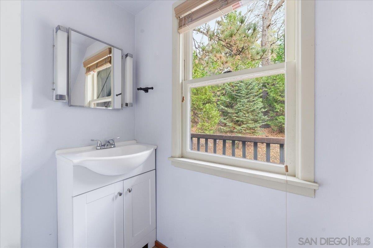 Detail Gallery Image 34 of 42 For 25290  Nestwa Trails, Idyllwild,  CA 92549 - 2 Beds | 1/1 Baths