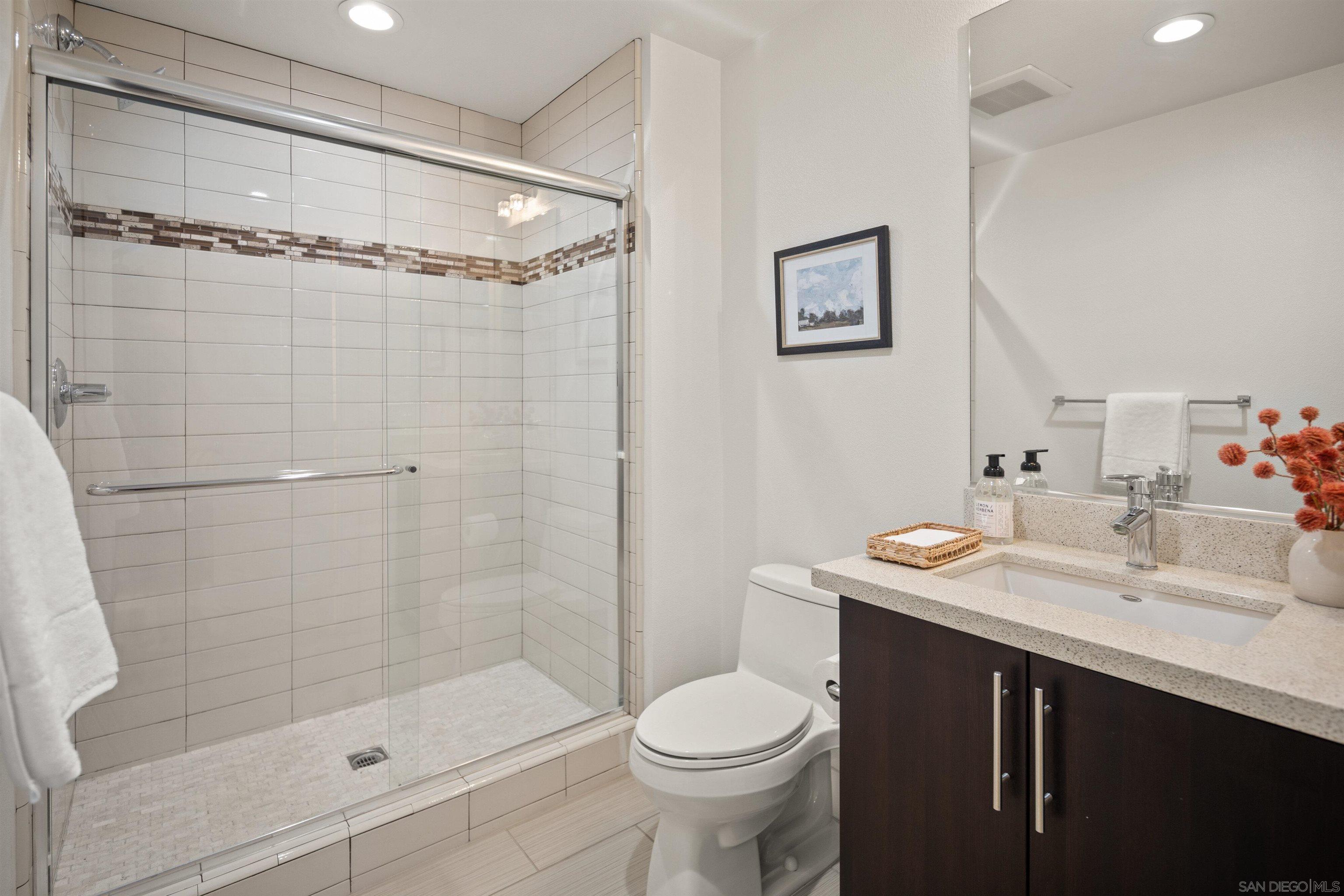 Detail Gallery Image 7 of 41 For 7830  Inception Way, San Diego,  CA 92108 - 3 Beds | 3/1 Baths