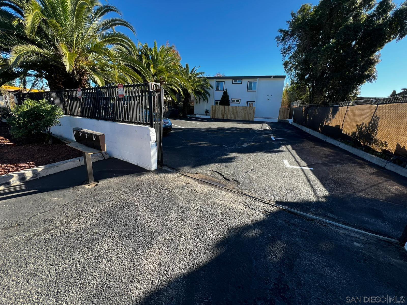 Front Image Thumbnail for SD2601058