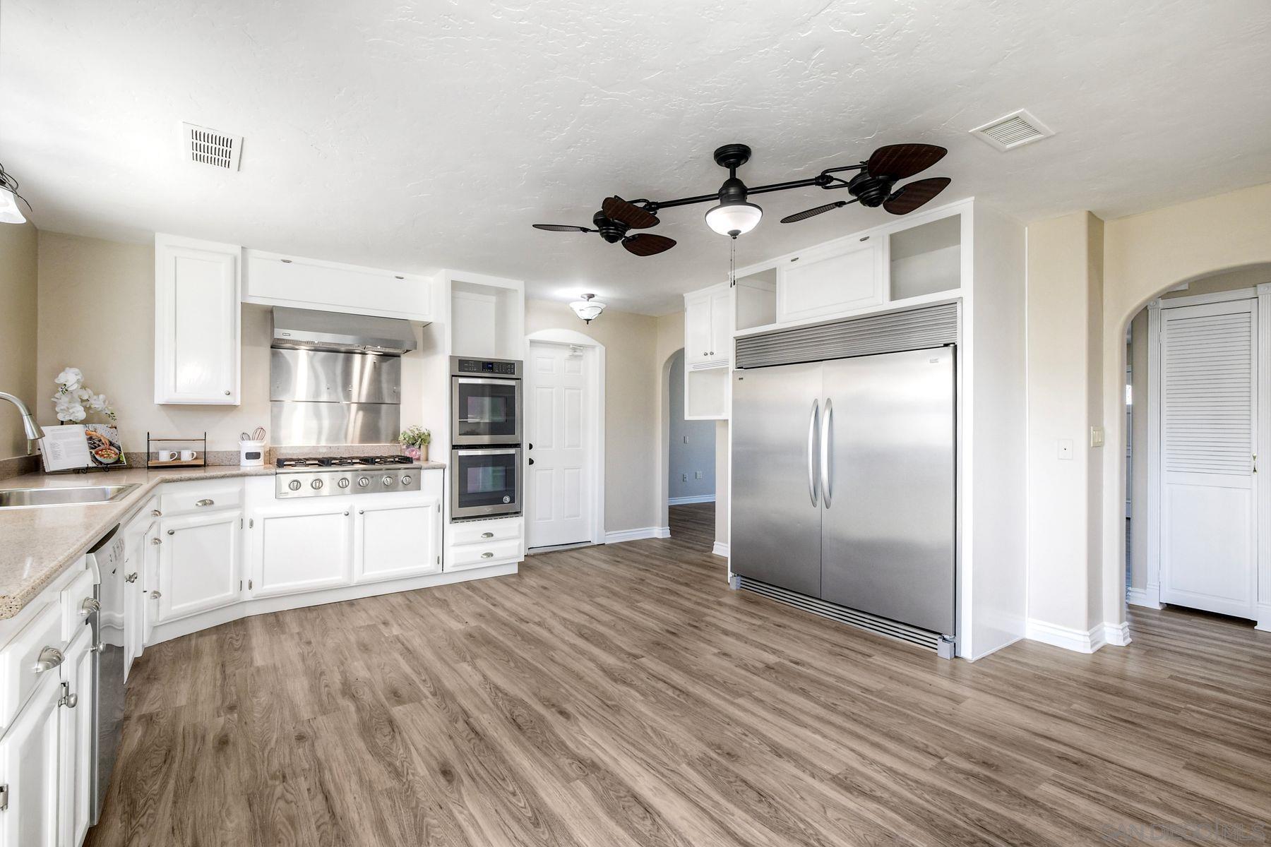 Detail Gallery Image 11 of 34 For 13059  Acton Ave, Poway,  CA 92064 - 3 Beds | 2 Baths