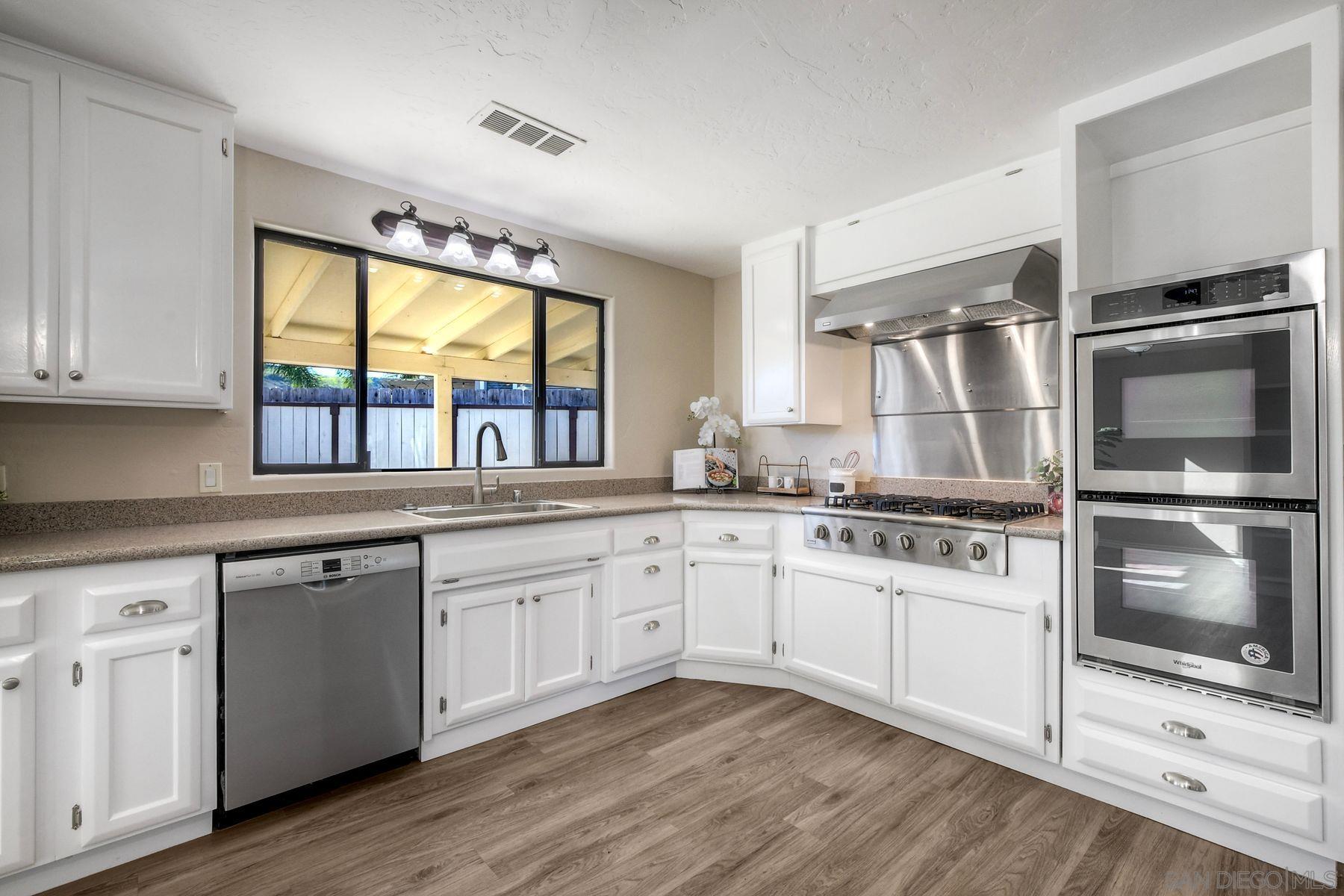 Detail Gallery Image 13 of 34 For 13059  Acton Ave, Poway,  CA 92064 - 3 Beds | 2 Baths