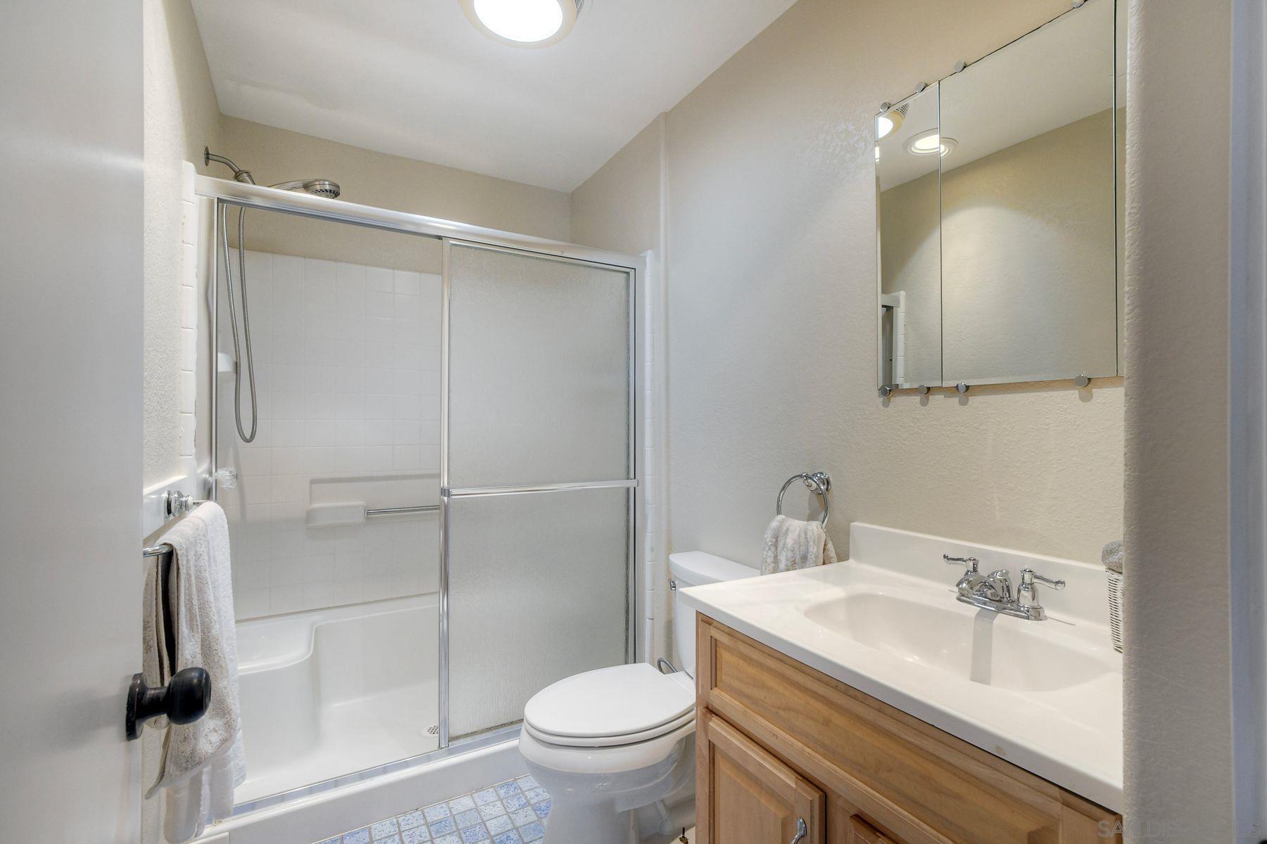 Detail Gallery Image 22 of 34 For 13059  Acton Ave, Poway,  CA 92064 - 3 Beds | 2 Baths