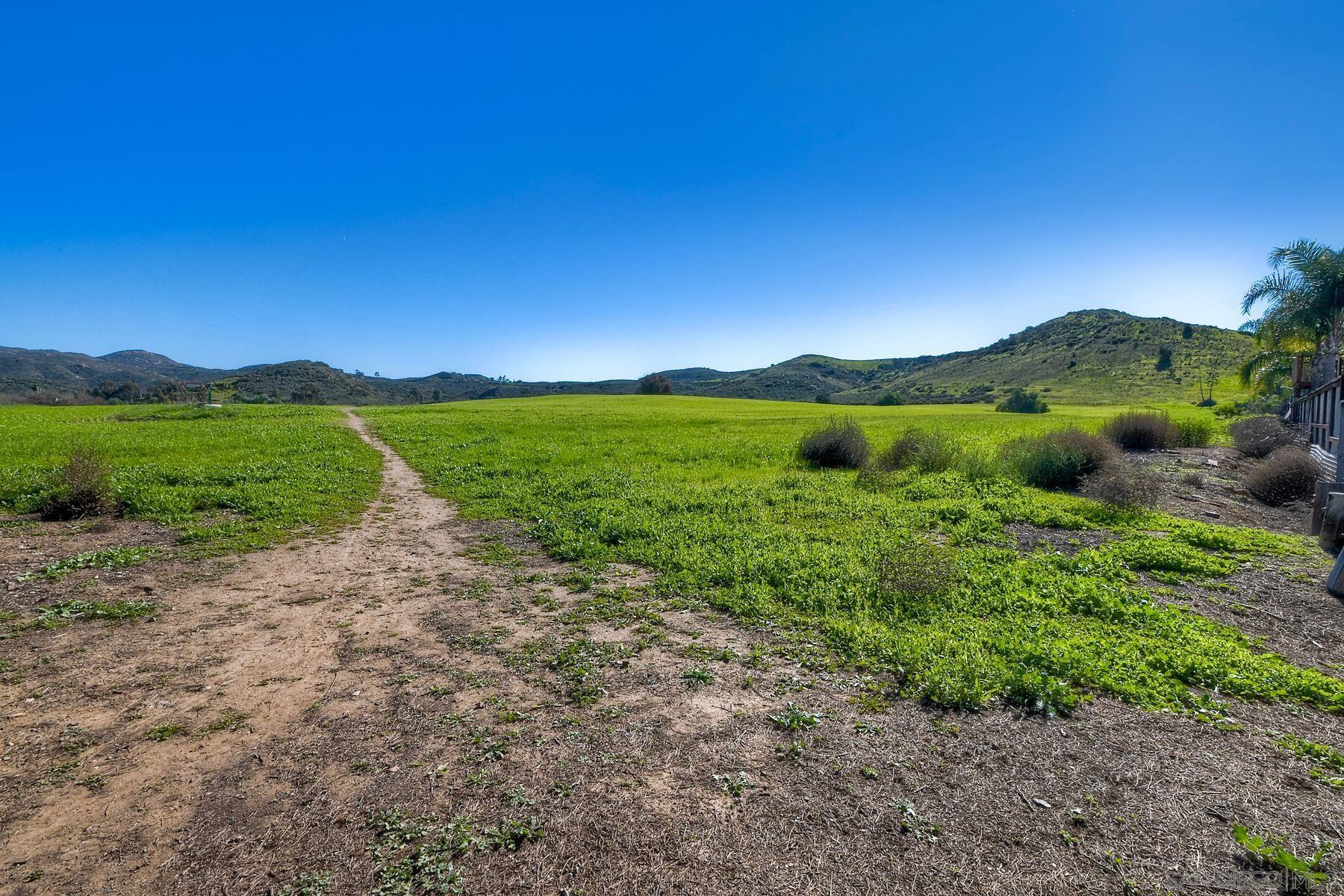 Detail Gallery Image 34 of 34 For 13059  Acton Ave, Poway,  CA 92064 - 3 Beds | 2 Baths