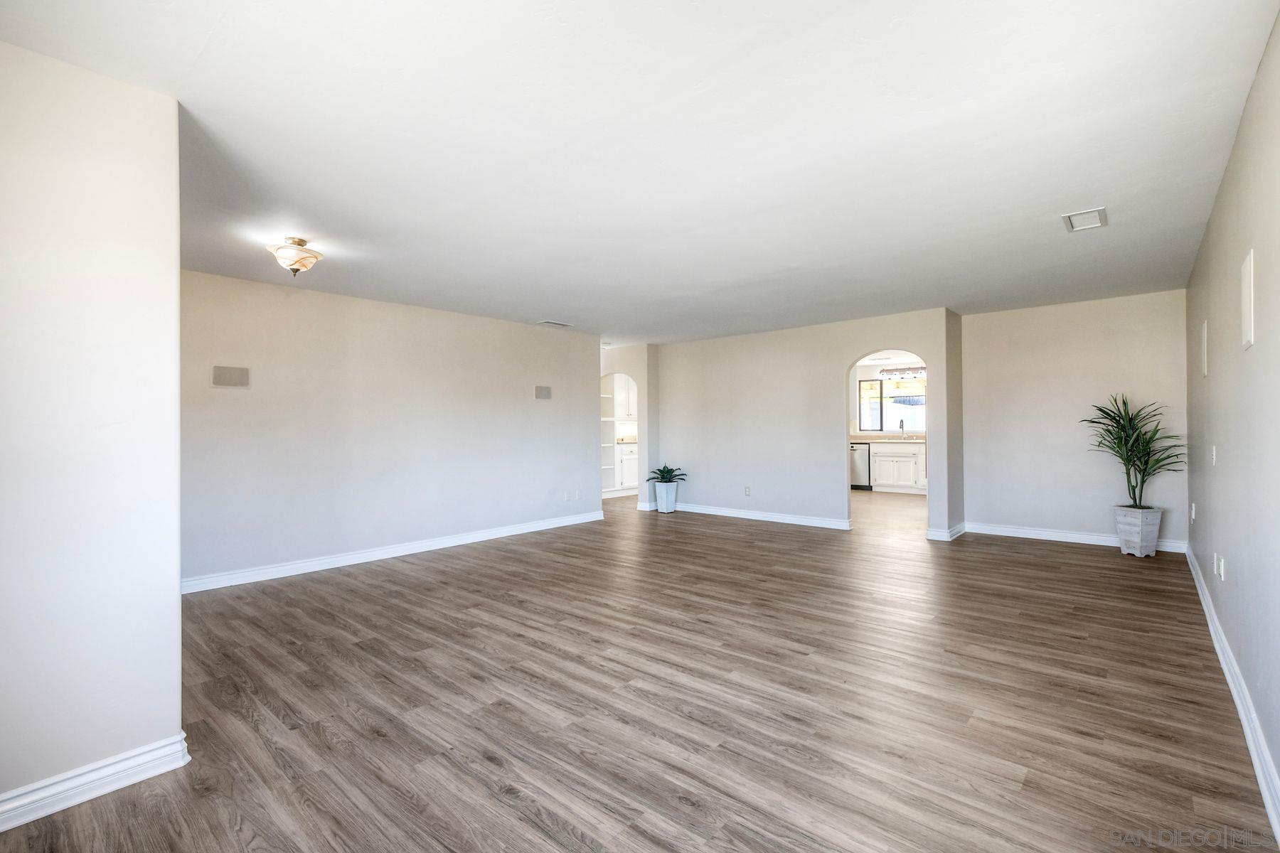 Detail Gallery Image 6 of 34 For 13059  Acton Ave, Poway,  CA 92064 - 3 Beds | 2 Baths