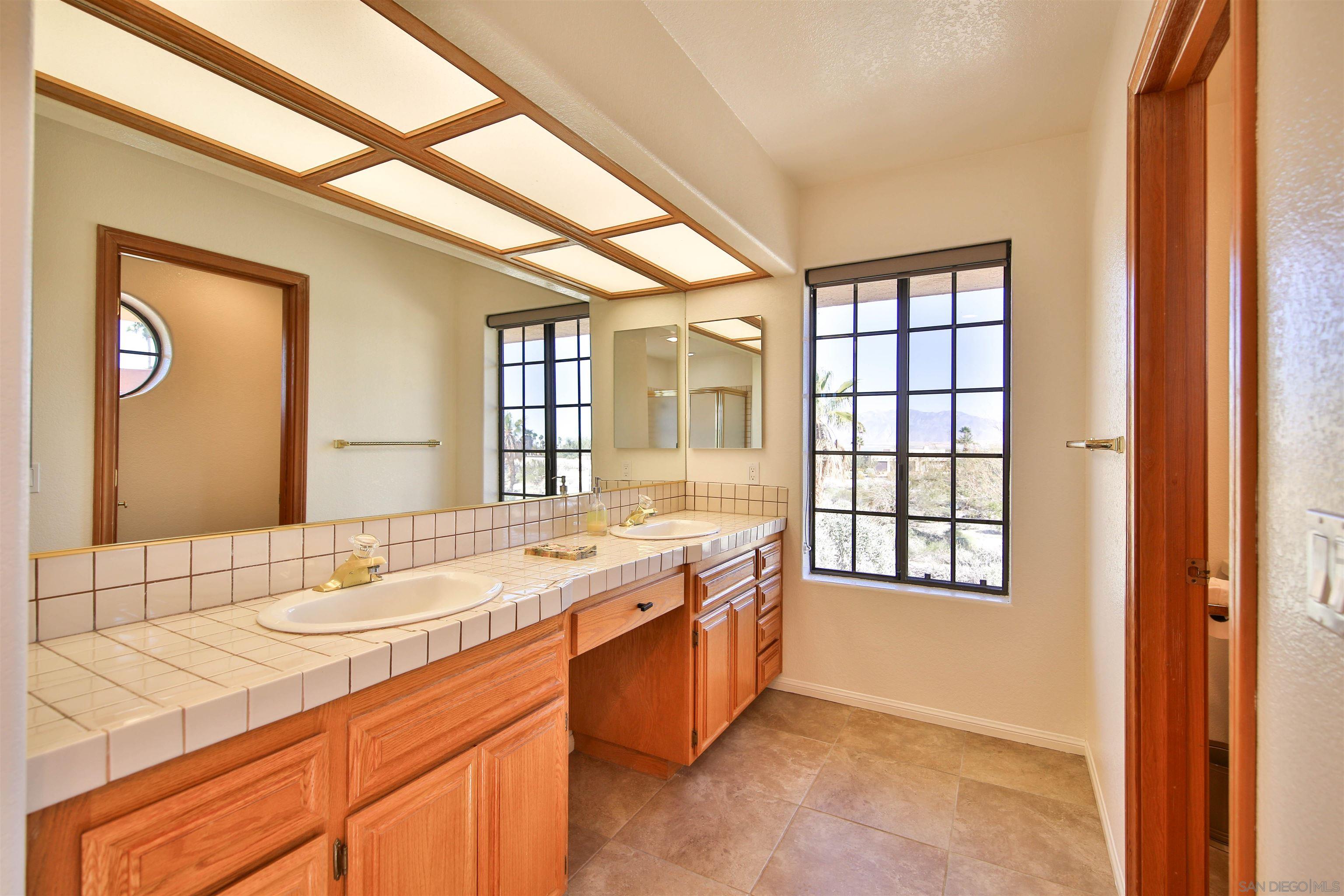 Detail Gallery Image 16 of 42 For 1804  Chuparosa Lane, Borrego Springs,  CA 92004 - 4 Beds | 4 Baths