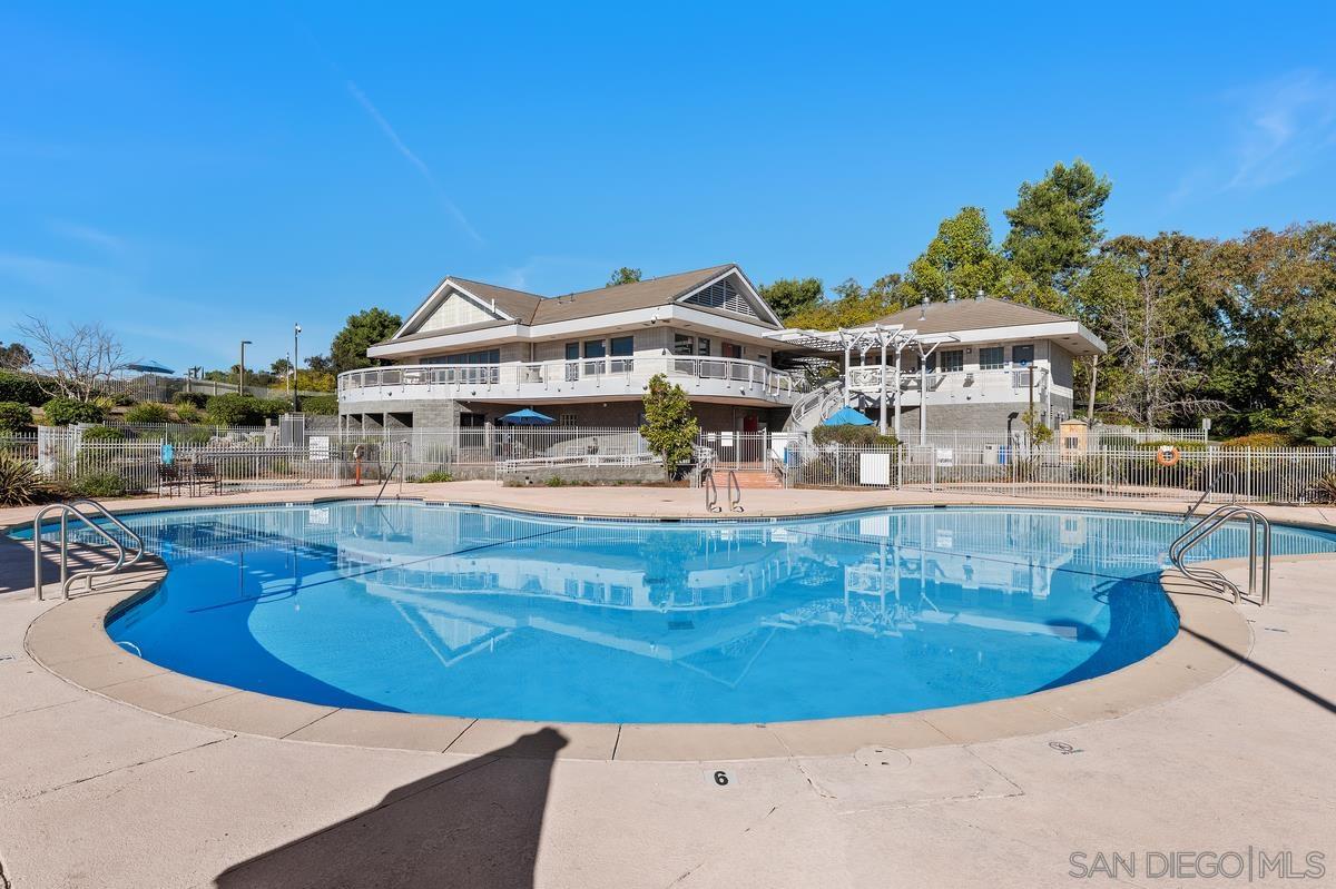 Detail Gallery Image 2 of 36 For 2066  Manzana Way, San Diego,  CA 92139 - 3 Beds | 2 Baths