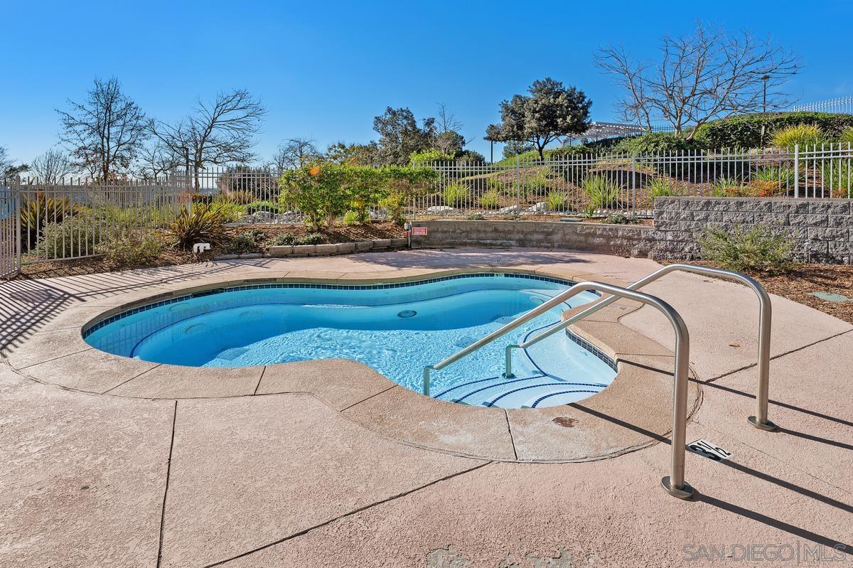 Detail Gallery Image 27 of 36 For 2066  Manzana Way, San Diego,  CA 92139 - 3 Beds | 2 Baths