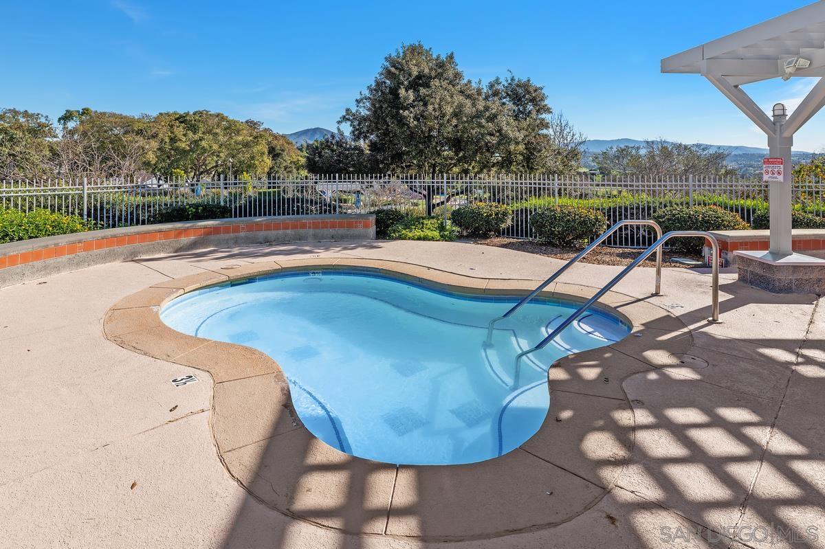 Detail Gallery Image 31 of 36 For 2066  Manzana Way, San Diego,  CA 92139 - 3 Beds | 2 Baths