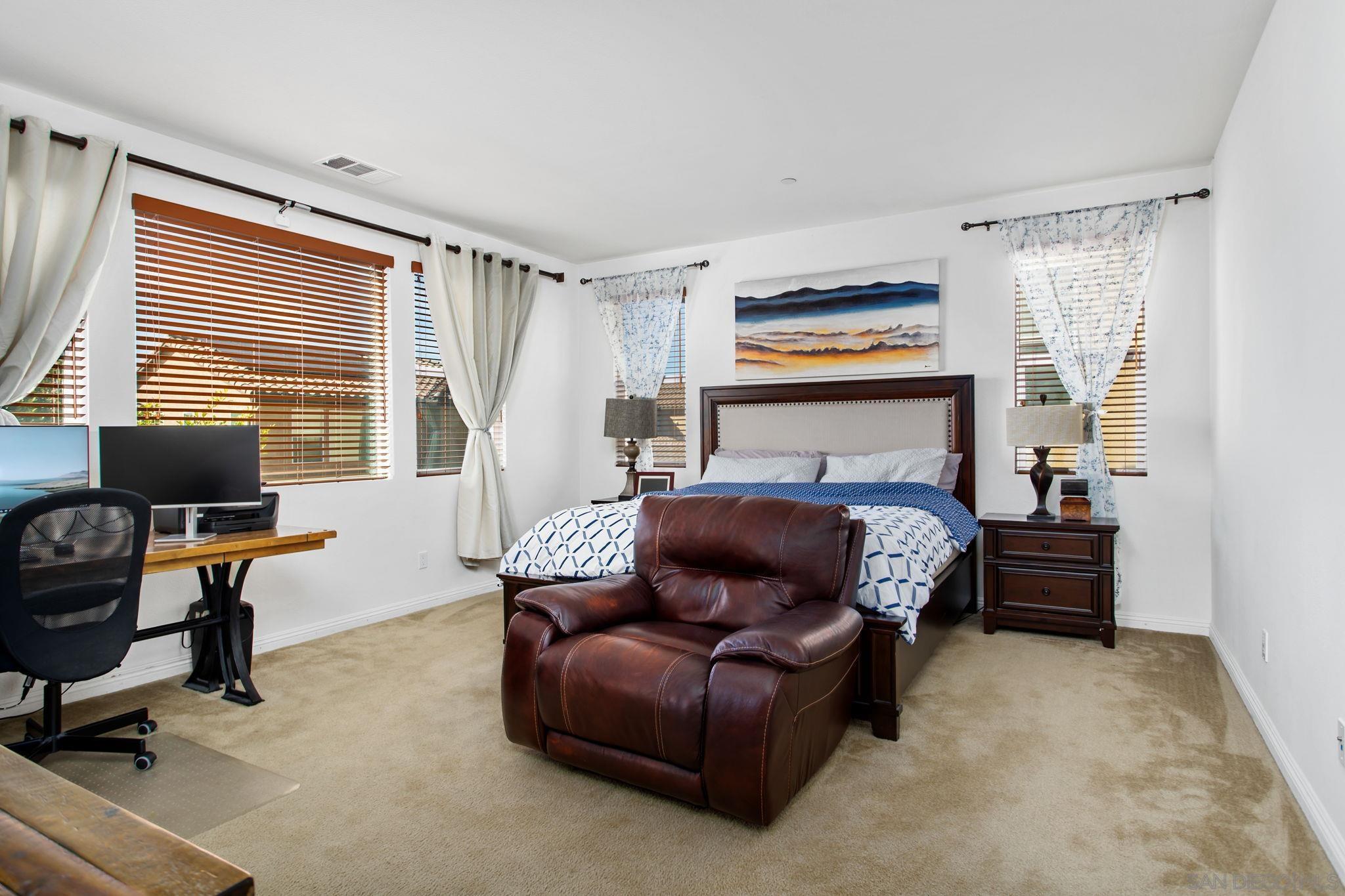 Detail Gallery Image 12 of 36 For 1818  Santa Christina Ave, Chula Vista,  CA 91913 - 4 Beds | 3/1 Baths