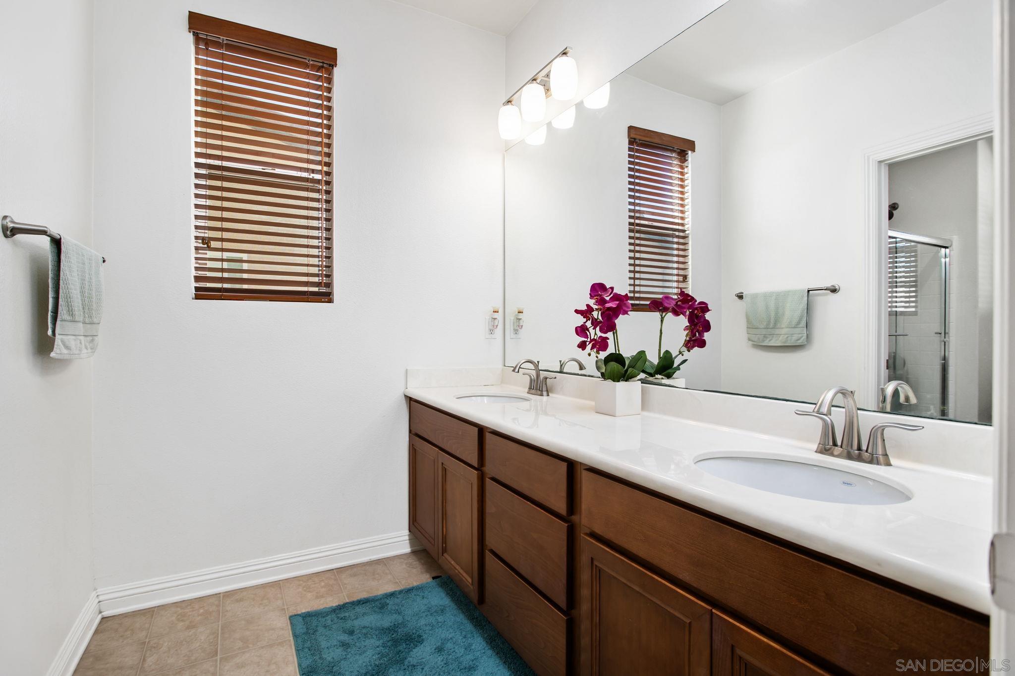 Detail Gallery Image 15 of 36 For 1818  Santa Christina Ave, Chula Vista,  CA 91913 - 4 Beds | 3/1 Baths