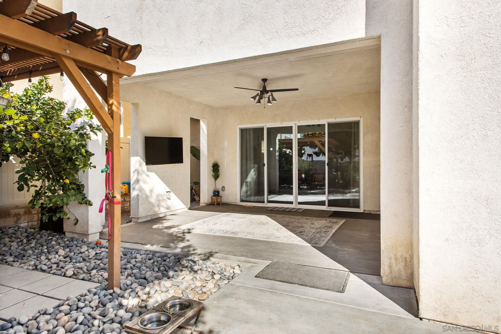 Detail Gallery Image 18 of 36 For 1818  Santa Christina Ave, Chula Vista,  CA 91913 - 4 Beds | 3/1 Baths