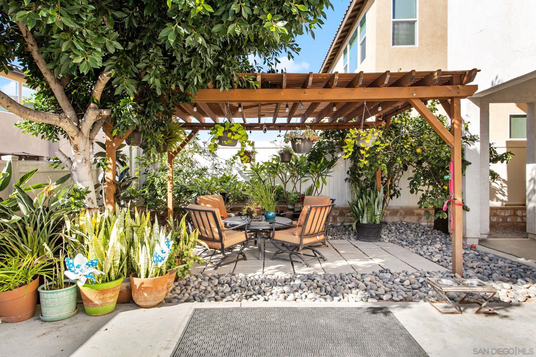 Detail Gallery Image 19 of 36 For 1818  Santa Christina Ave, Chula Vista,  CA 91913 - 4 Beds | 3/1 Baths