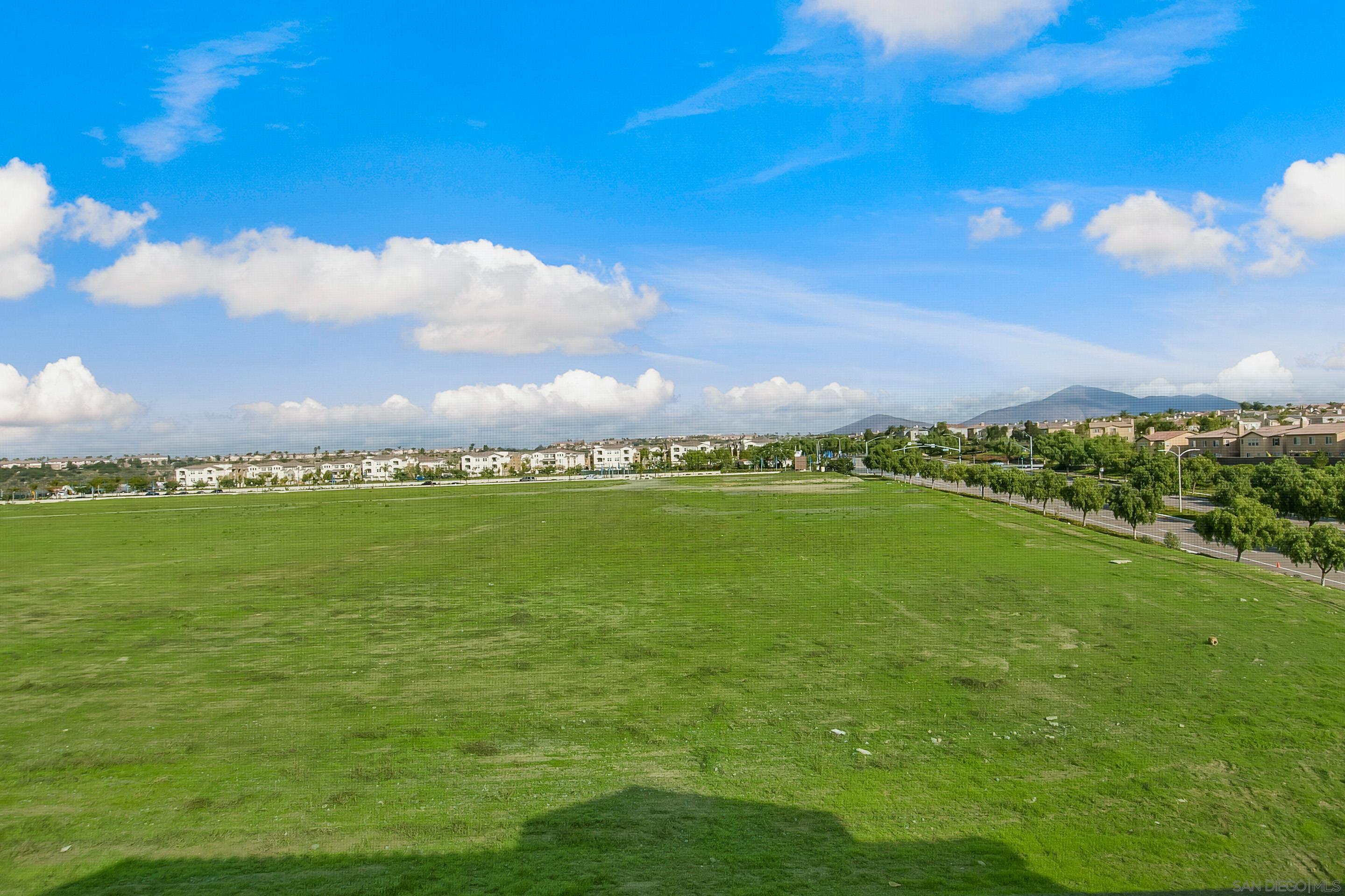 Detail Gallery Image 34 of 36 For 1818  Santa Christina Ave, Chula Vista,  CA 91913 - 4 Beds | 3/1 Baths