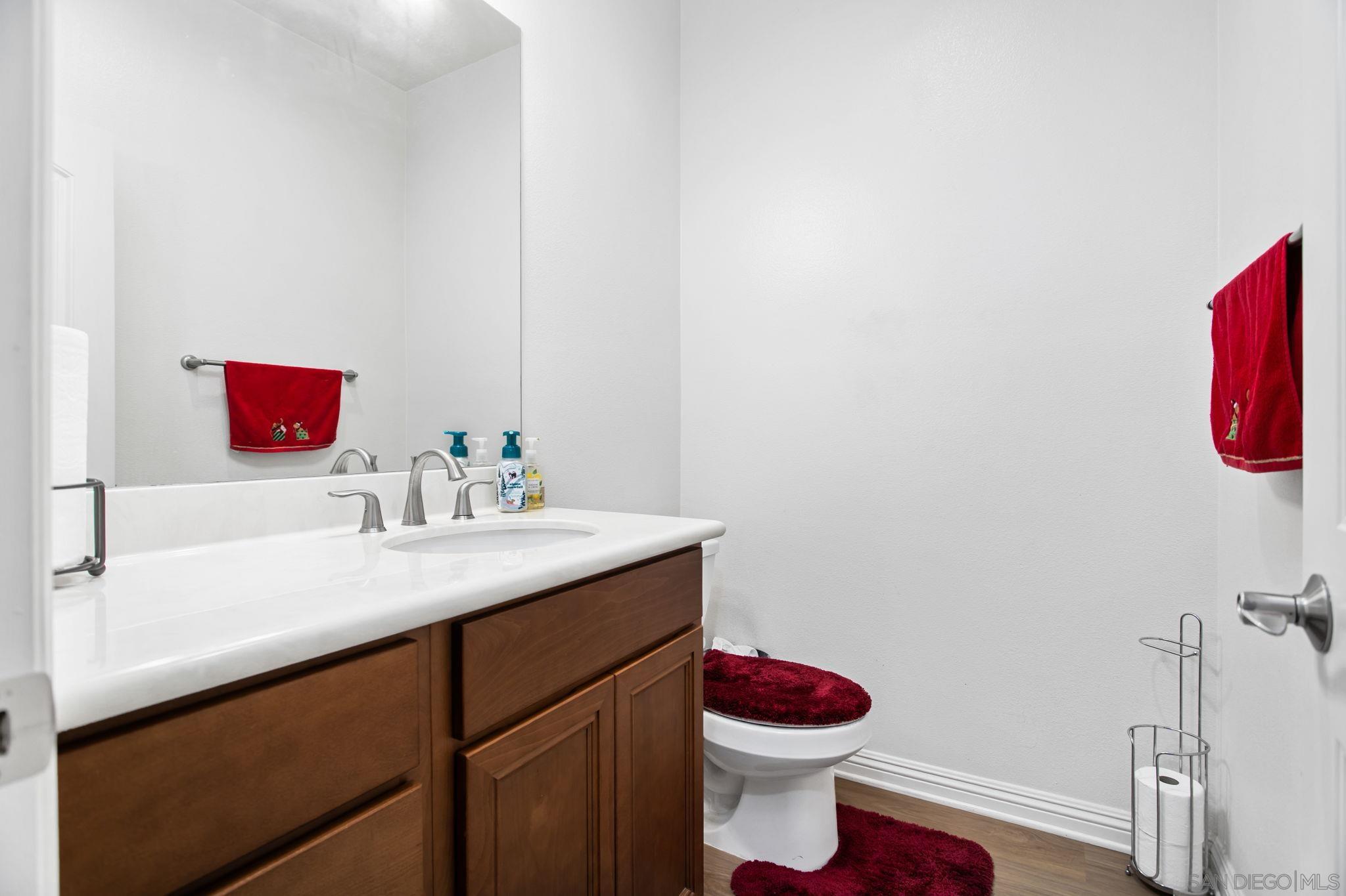 Detail Gallery Image 10 of 36 For 1818  Santa Christina Ave, Chula Vista,  CA 91913 - 4 Beds | 3/1 Baths