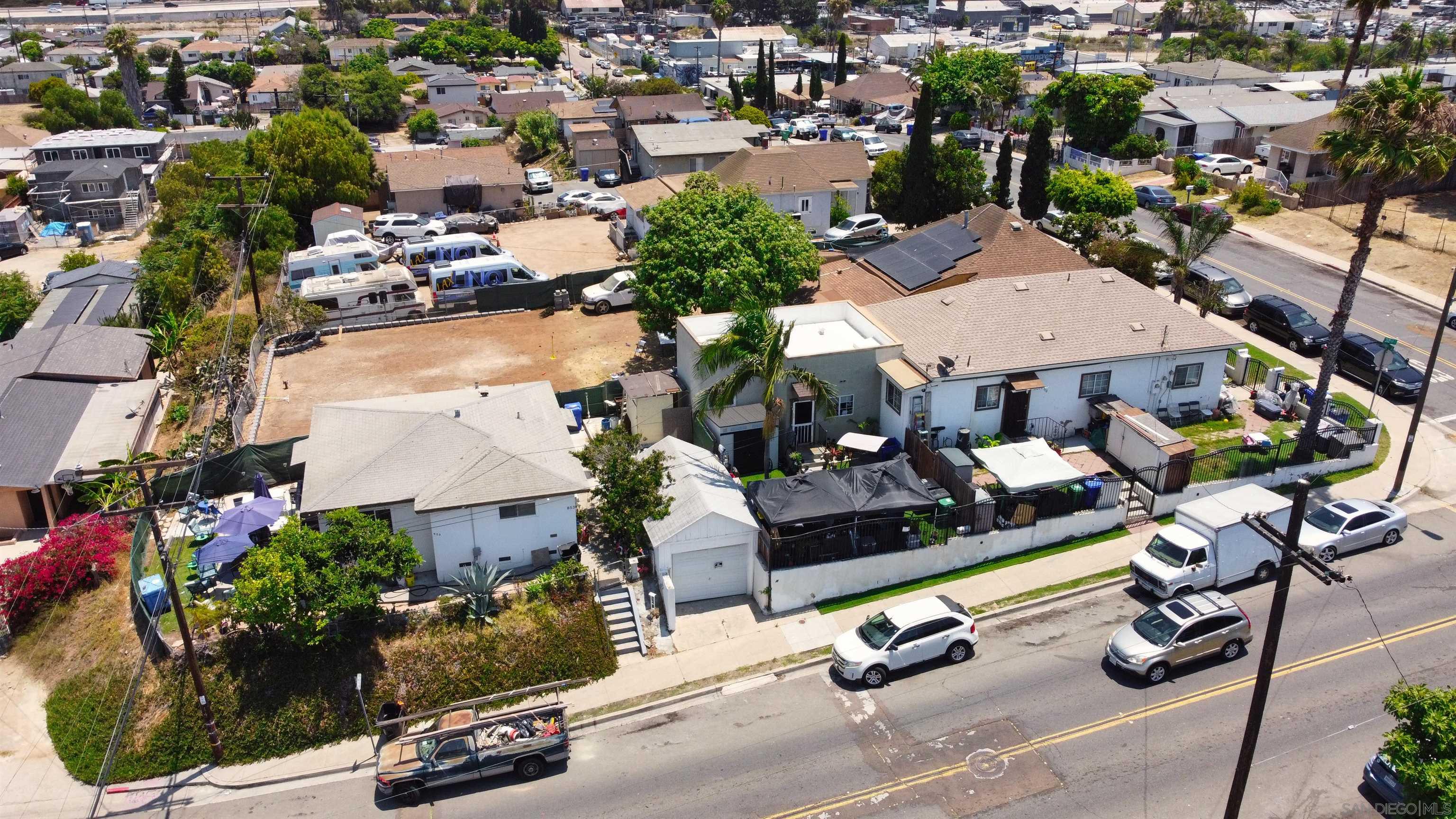 Detail Gallery Image 2 of 18 For 853 S 32nd St, San Diego,  CA 92113 - – Beds | – Baths