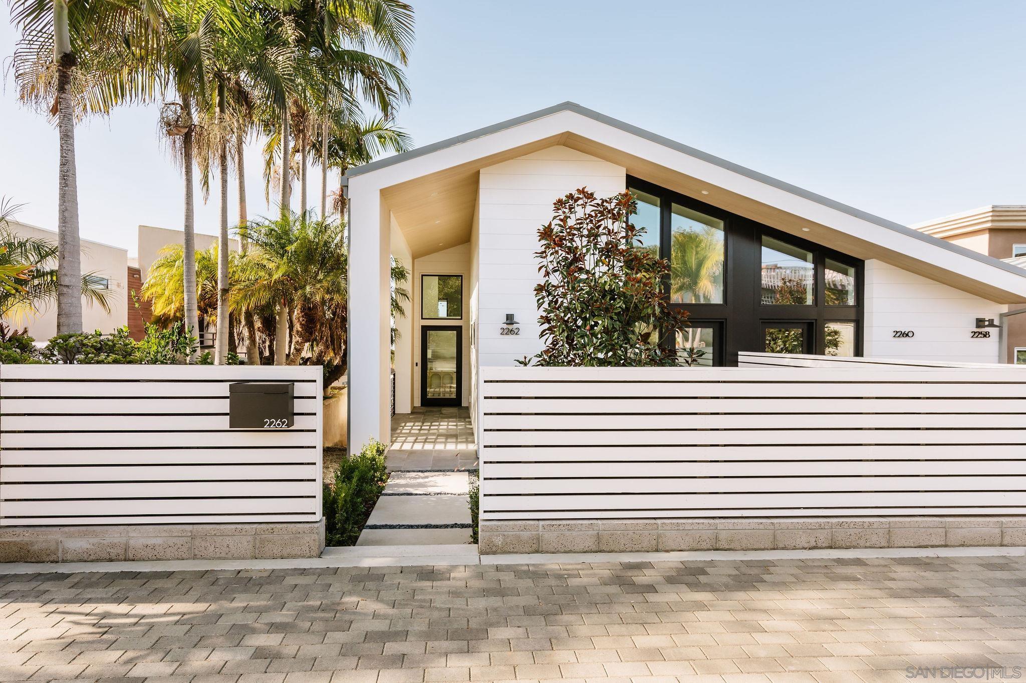 Front Image Thumbnail for SD2601072