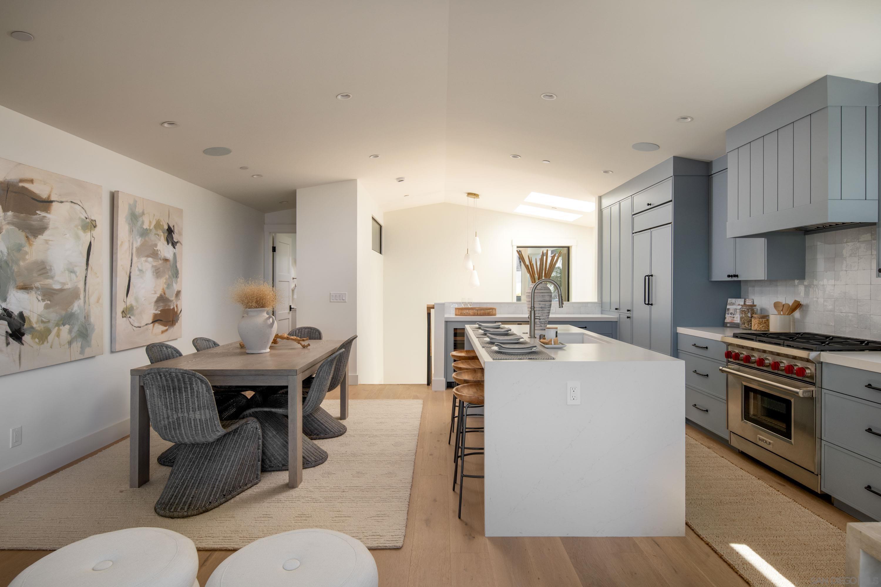 Detail Gallery Image 12 of 29 For 2258  Cambridge Ave, Cardiff By The Sea,  CA 92007 - 4 Beds | 3/2 Baths