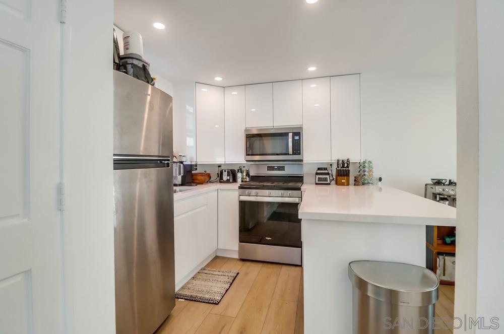 Detail Gallery Image 11 of 44 For 4053-55  Jewell St, San Diego,  CA 92109 - – Beds | – Baths