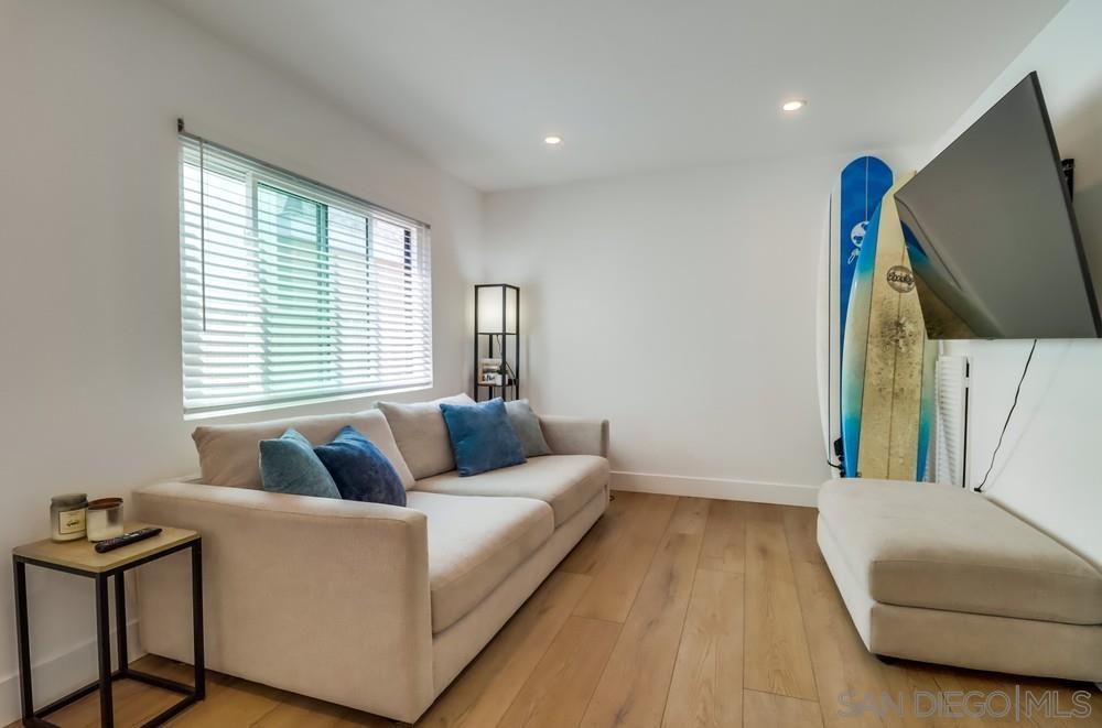 Detail Gallery Image 5 of 44 For 4053-55  Jewell St, San Diego,  CA 92109 - – Beds | – Baths