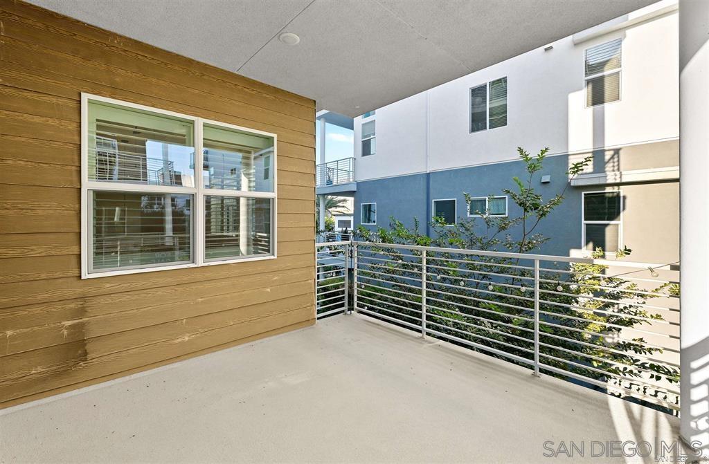 Detail Gallery Image 17 of 38 For 3001  Bravo Loop  #2,  Chula Vista,  CA 91915 - 3 Beds | 2 Baths