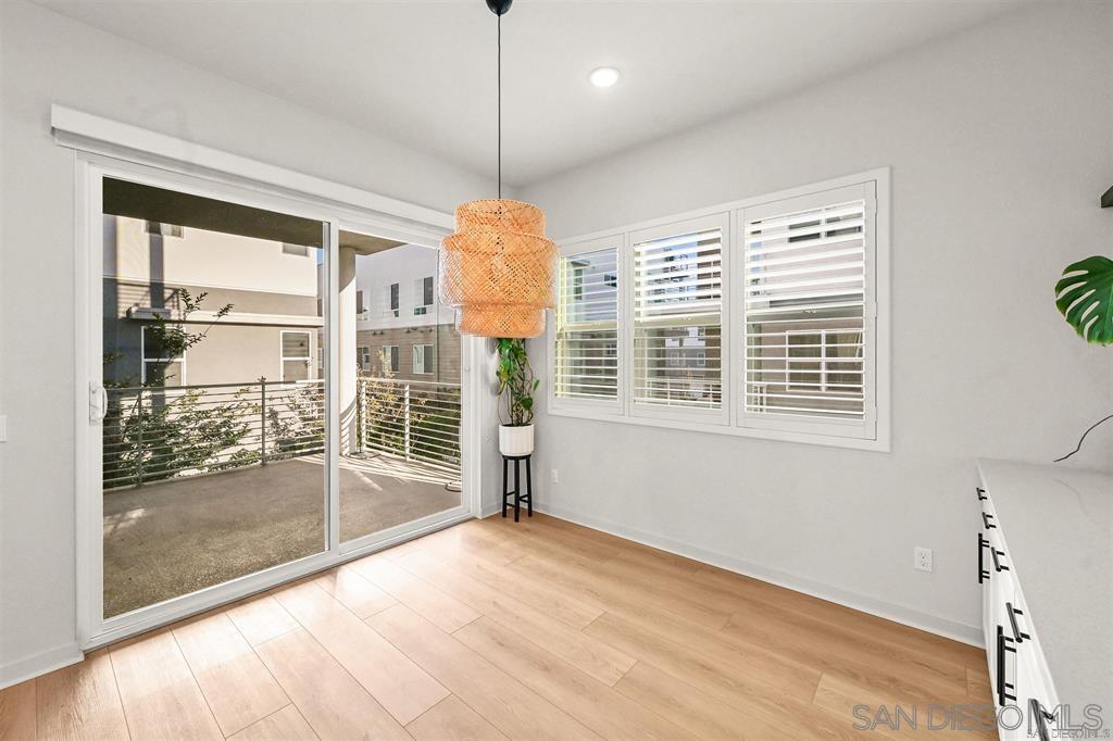 Detail Gallery Image 3 of 38 For 3001  Bravo Loop  #2,  Chula Vista,  CA 91915 - 3 Beds | 2 Baths