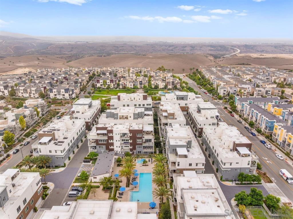 Detail Gallery Image 31 of 38 For 3001  Bravo Loop  #2,  Chula Vista,  CA 91915 - 3 Beds | 2 Baths