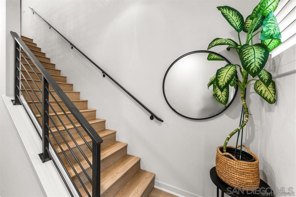 Detail Gallery Image 8 of 38 For 3001  Bravo Loop  #2,  Chula Vista,  CA 91915 - 3 Beds | 2 Baths