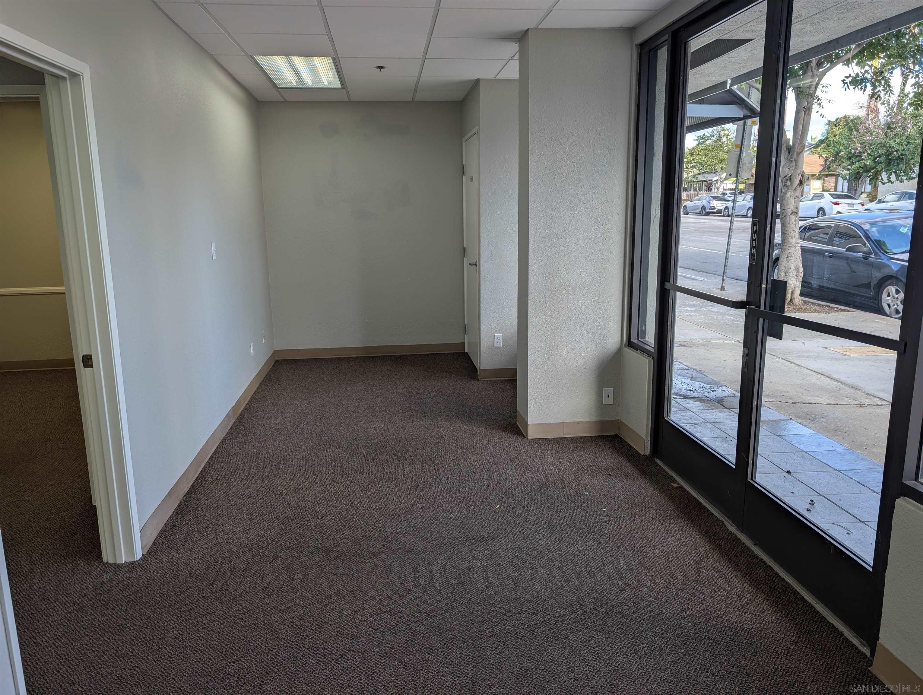 Detail Gallery Image 4 of 14 For 2828  University Avenue, San Diego,  CA 92104 - – Beds | – Baths