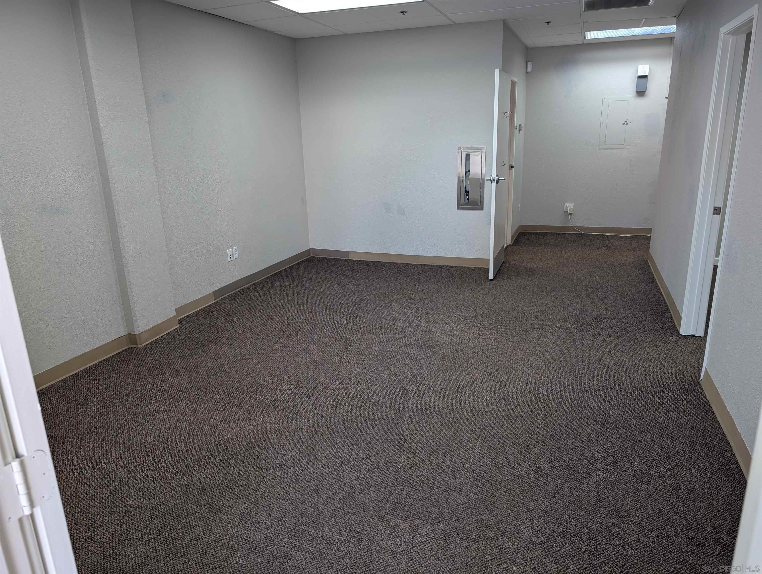 Detail Gallery Image 6 of 14 For 2828  University Avenue, San Diego,  CA 92104 - – Beds | – Baths