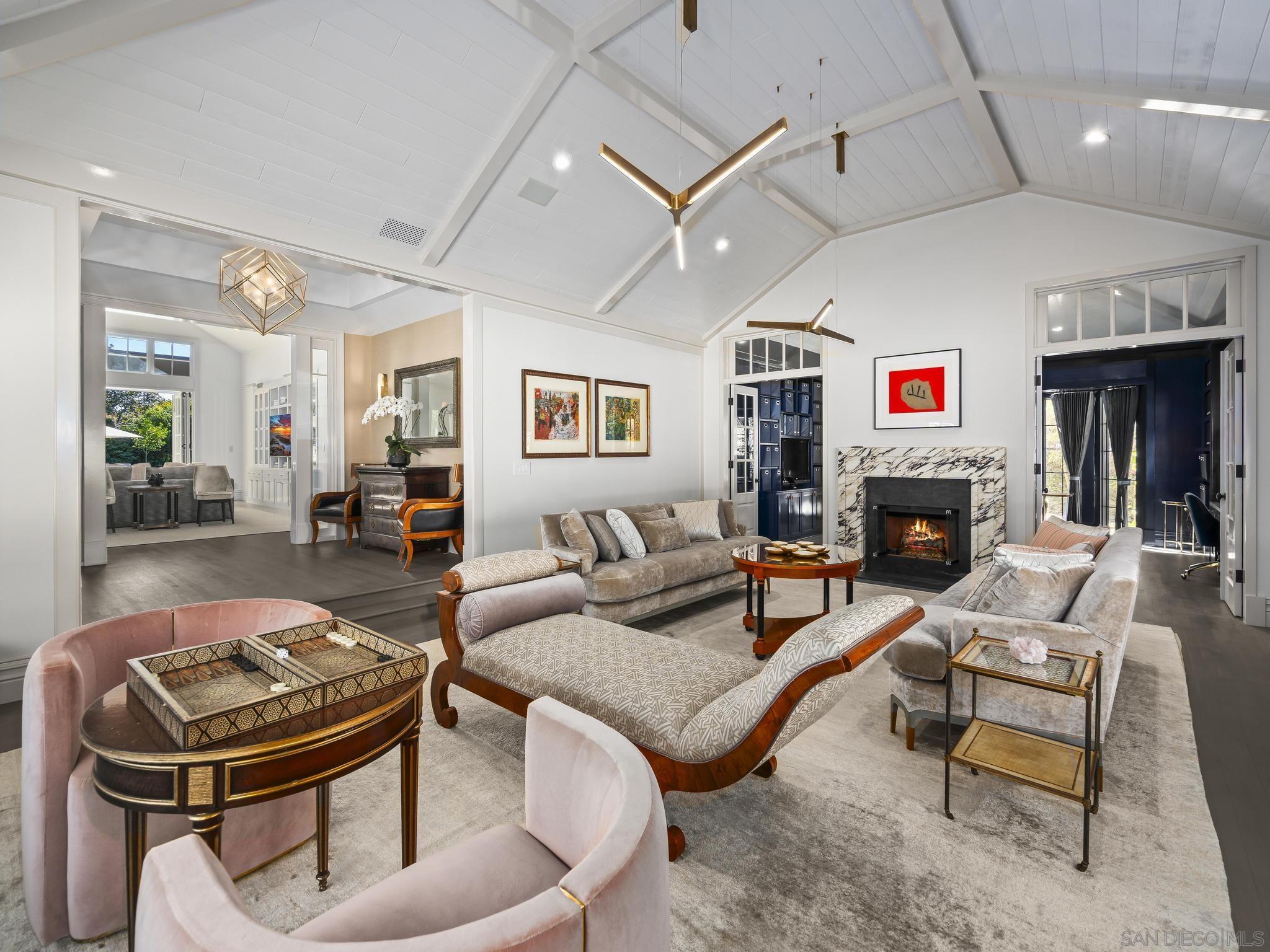 Detail Gallery Image 16 of 44 For 1009  Solymar Drive, La Jolla,  CA 92037 - 6 Beds | 6/1 Baths