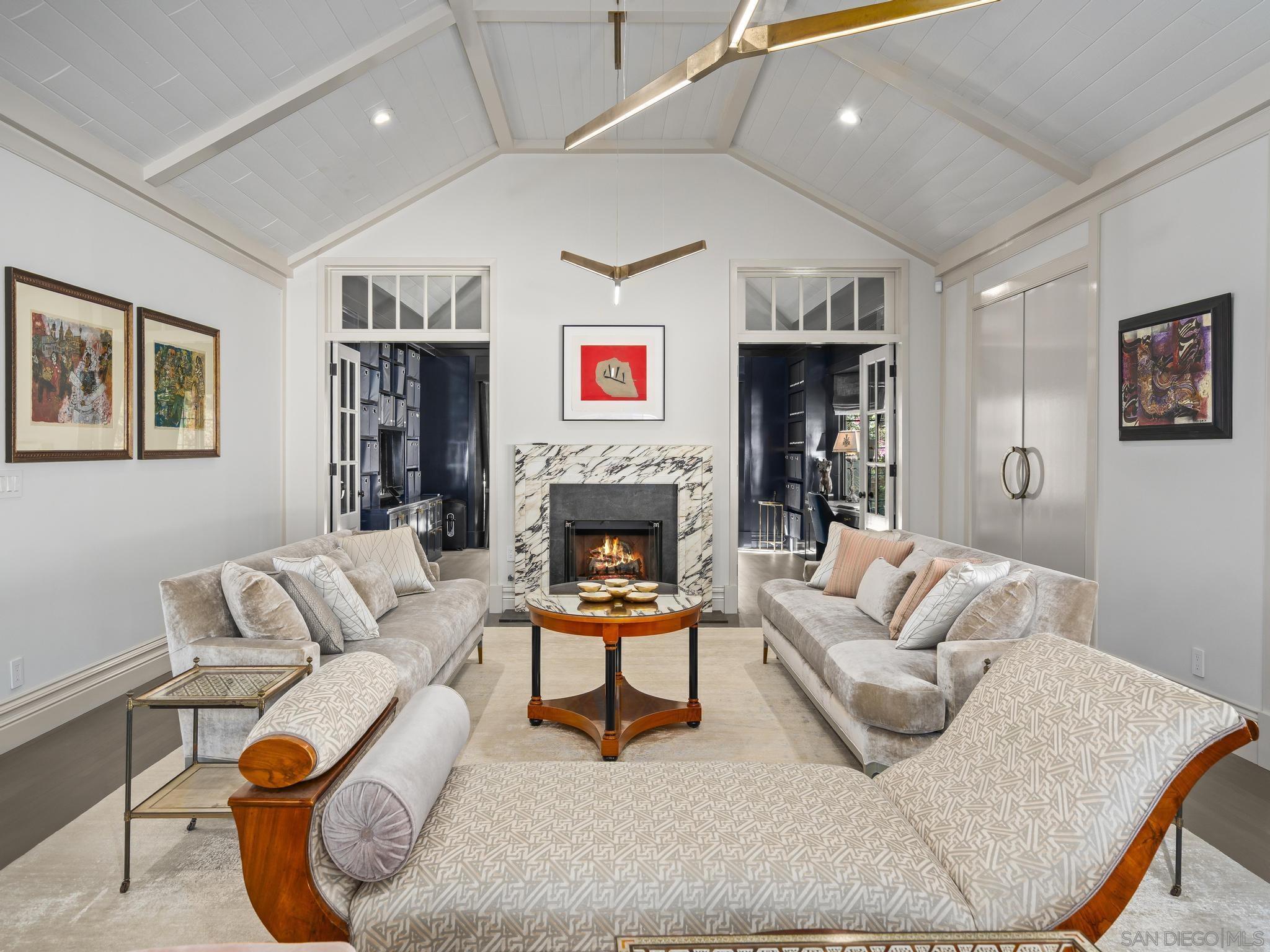 Detail Gallery Image 17 of 44 For 1009  Solymar Drive, La Jolla,  CA 92037 - 6 Beds | 6/1 Baths