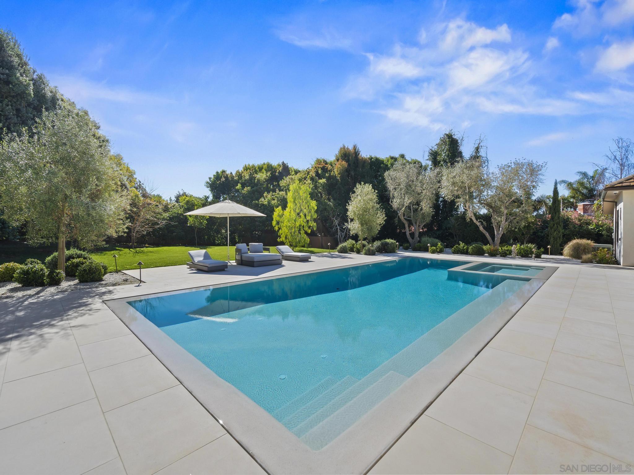 Detail Gallery Image 37 of 44 For 1009  Solymar Drive, La Jolla,  CA 92037 - 6 Beds | 6/1 Baths