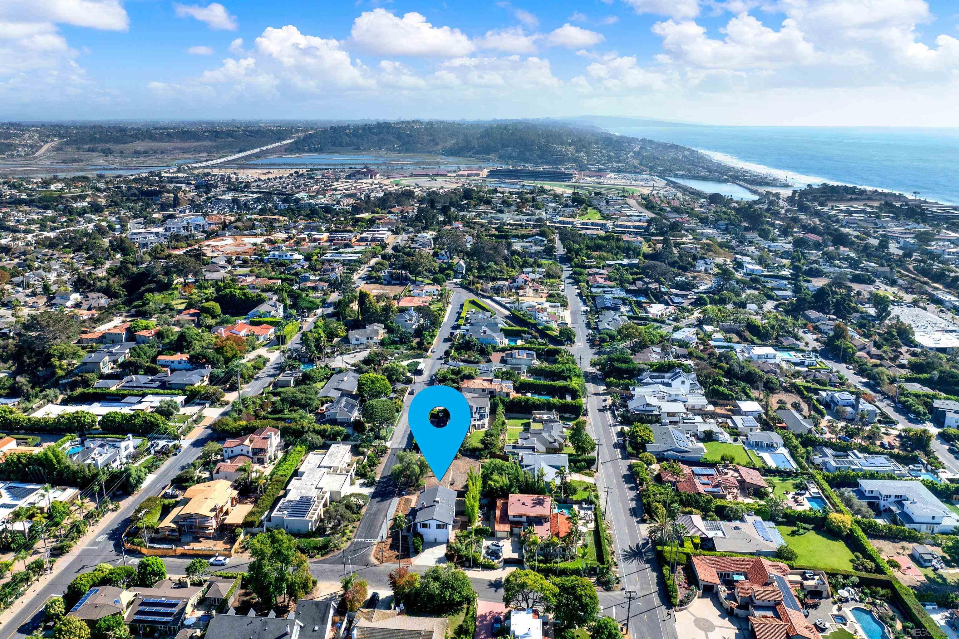 Detail Gallery Image 2 of 27 For 311  Corto Street, Solana Beach,  CA 92075 - 4 Beds | 2/1 Baths