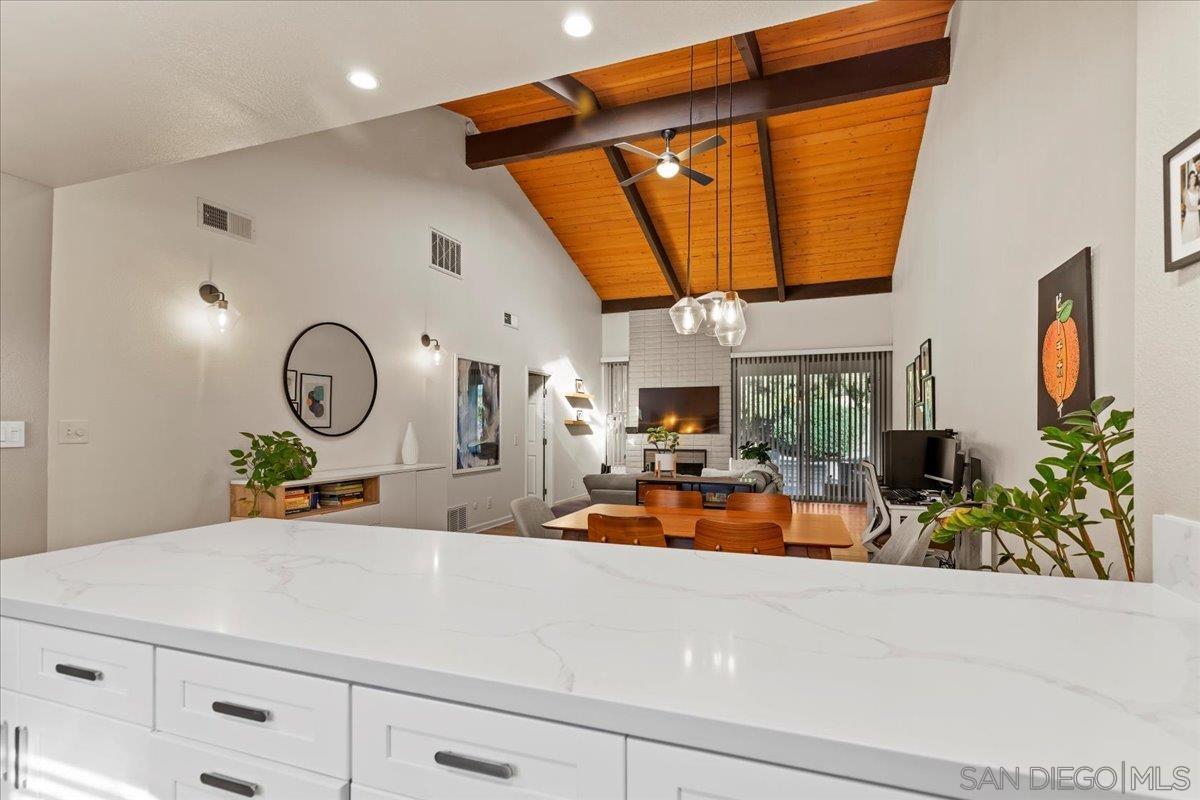 Detail Gallery Image 13 of 52 For 17407  Port Marnock Dr, Poway,  CA 92064 - 2 Beds | 2 Baths