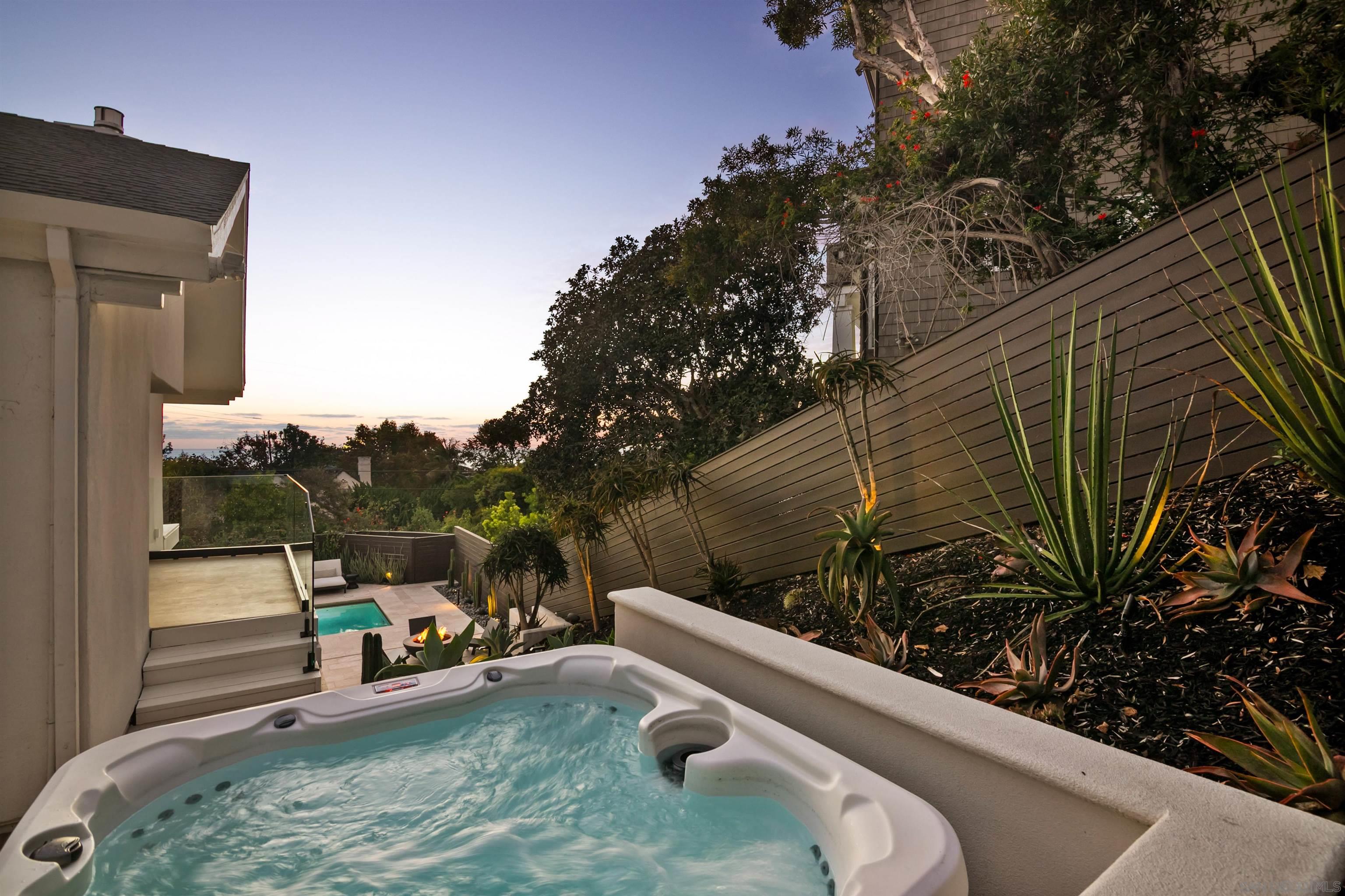 Detail Gallery Image 21 of 55 For 5676  Taft Ave, La Jolla,  CA 92037 - 6 Beds | 3 Baths