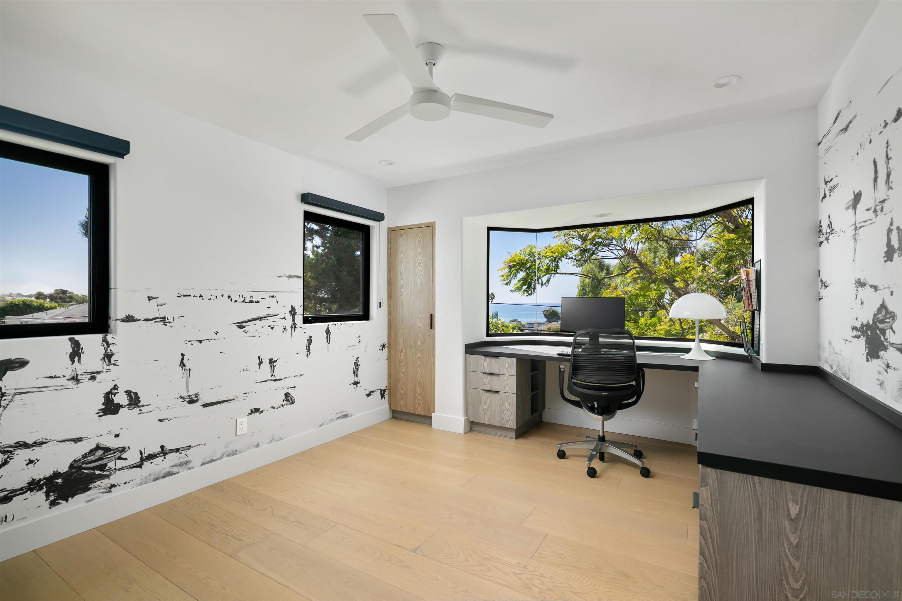 Detail Gallery Image 27 of 55 For 5676  Taft Ave, La Jolla,  CA 92037 - 6 Beds | 3 Baths