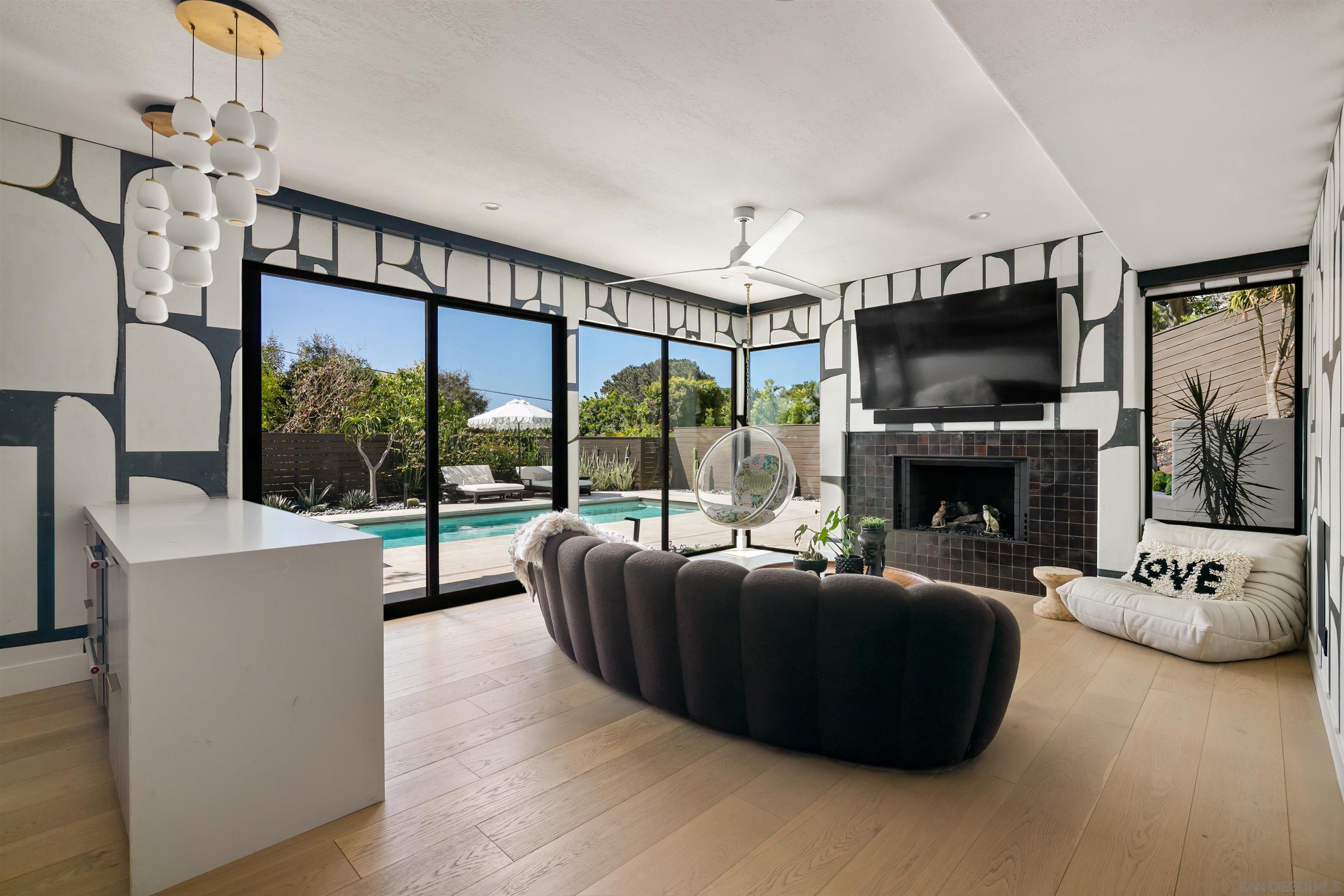 Detail Gallery Image 28 of 55 For 5676  Taft Ave, La Jolla,  CA 92037 - 6 Beds | 3 Baths