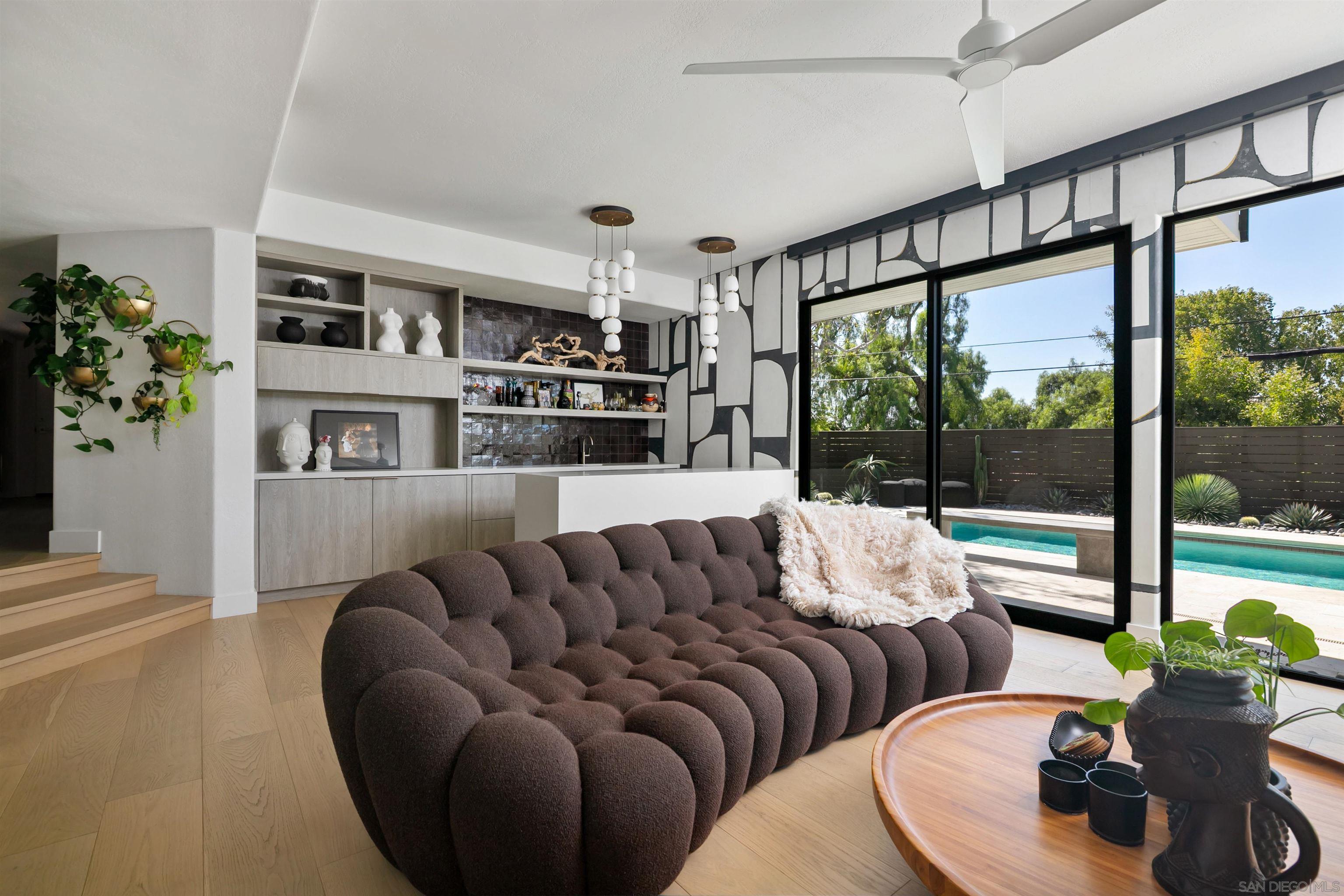 Detail Gallery Image 30 of 55 For 5676  Taft Ave, La Jolla,  CA 92037 - 6 Beds | 3 Baths