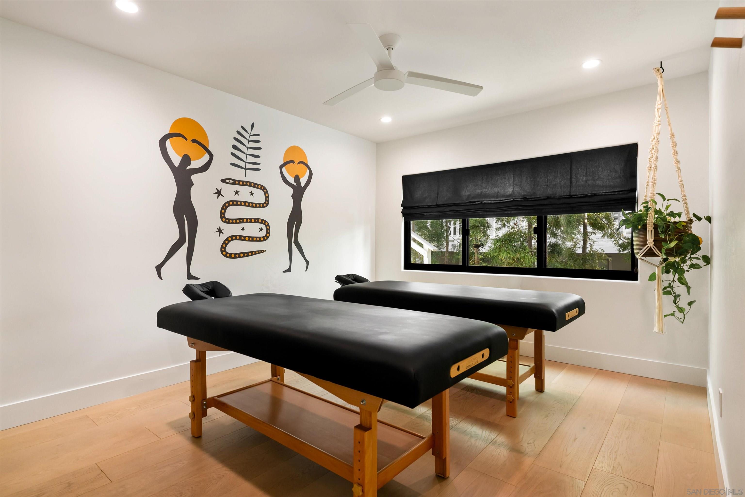 Detail Gallery Image 40 of 55 For 5676  Taft Ave, La Jolla,  CA 92037 - 6 Beds | 3 Baths