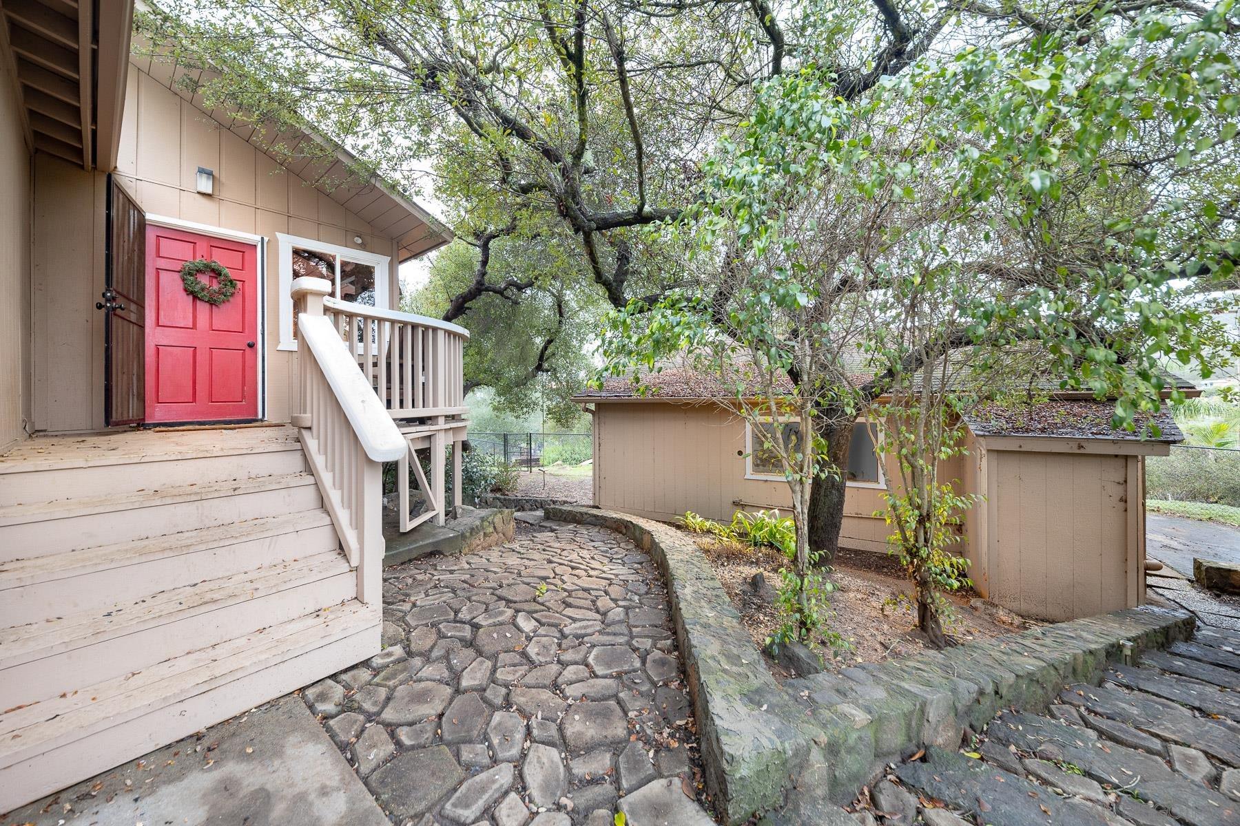 Detail Gallery Image 15 of 25 For 29079  Aerie, Valley Center,  CA 92082 - 3 Beds | 2 Baths