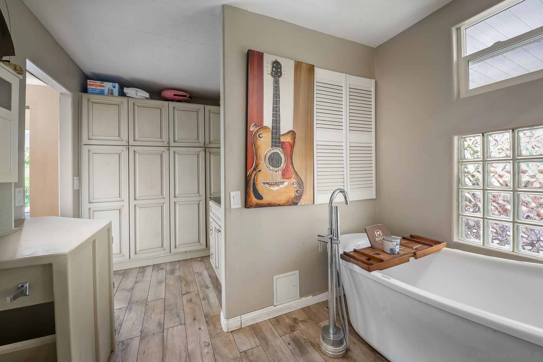 Detail Gallery Image 3 of 25 For 29079  Aerie, Valley Center,  CA 92082 - 3 Beds | 2 Baths