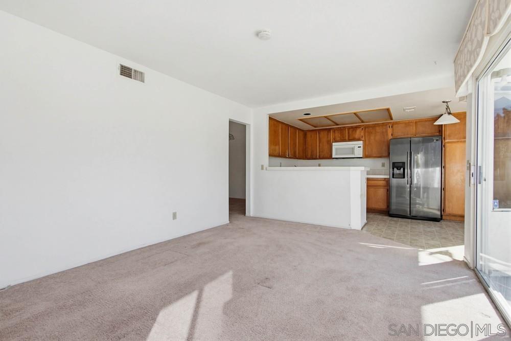 Detail Gallery Image 16 of 43 For 6939  Westleigh Place, San Diego,  CA 92126 - 4 Beds | 2/1 Baths